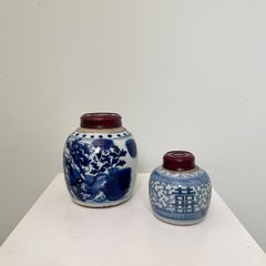 19th Century Chinese Set of Tea Bowls with Wooden Lids, Around 1880