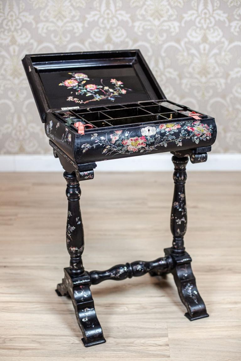 European 19th-Century Inlaid Sewing Table in Black Lacquer