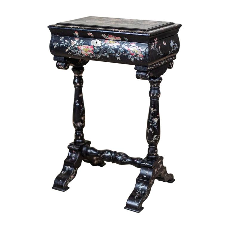 19th-Century Inlaid Sewing Table in Black Lacquer