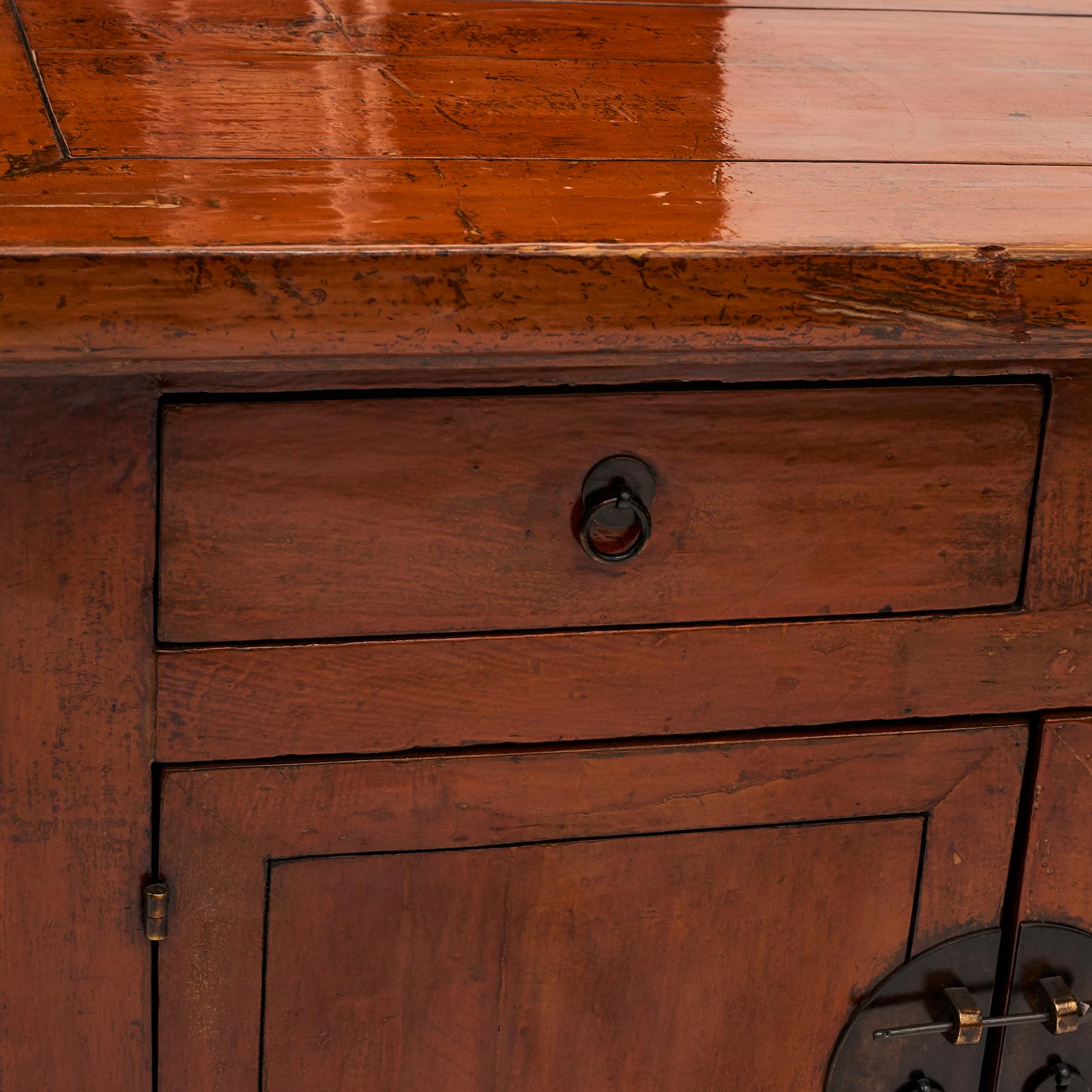 19th Century Chinese Sideboard In Cayenne Color Lacquer For Sale 4