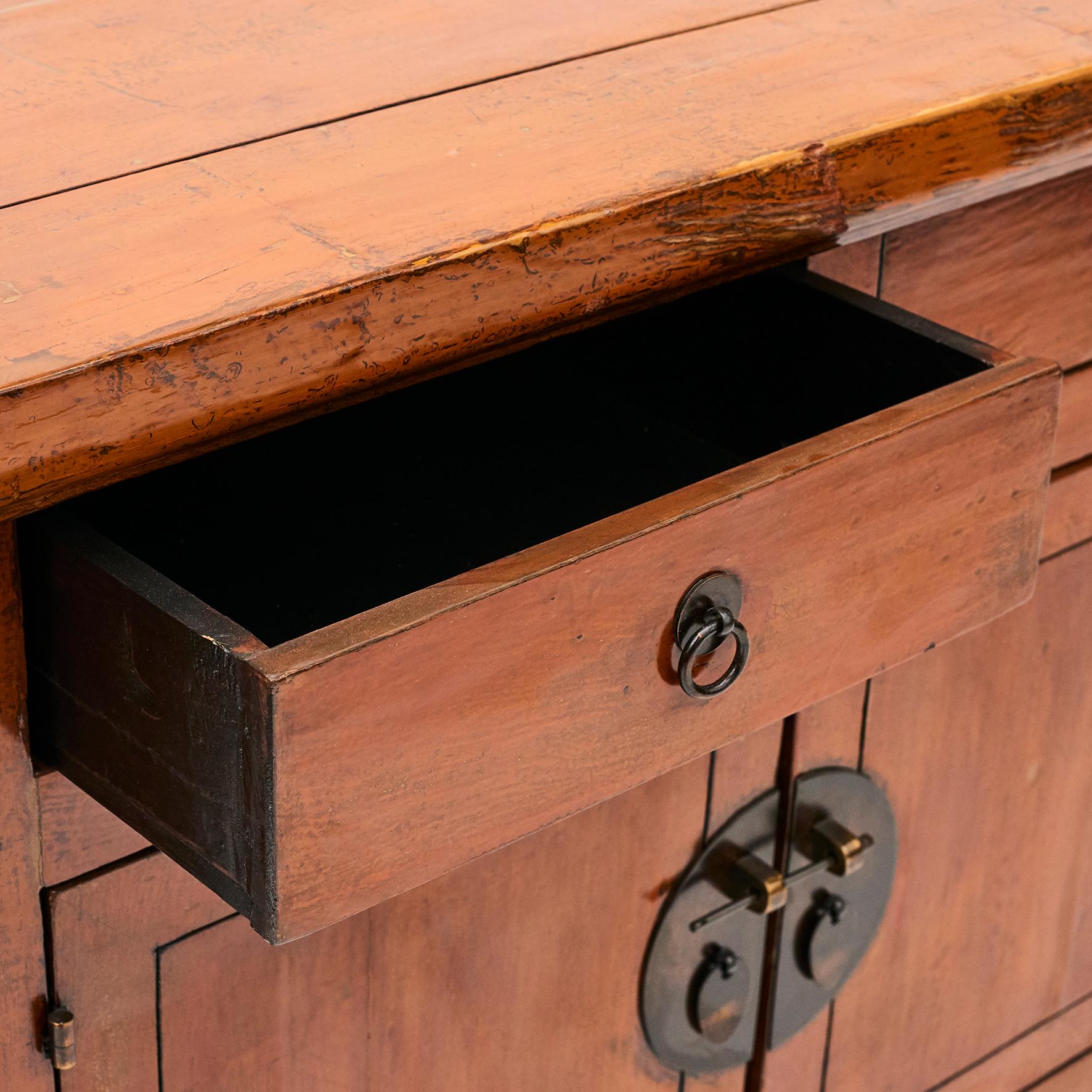 19th Century Chinese Sideboard In Cayenne Color Lacquer For Sale 5