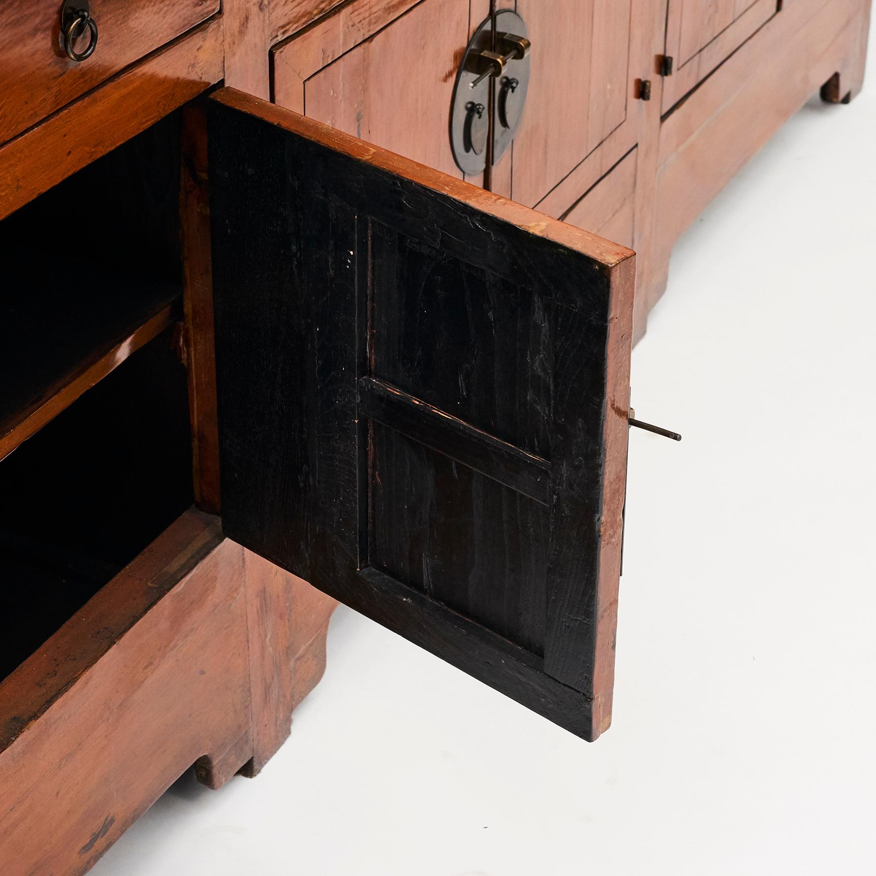 19th Century Chinese Sideboard In Cayenne Color Lacquer For Sale 6