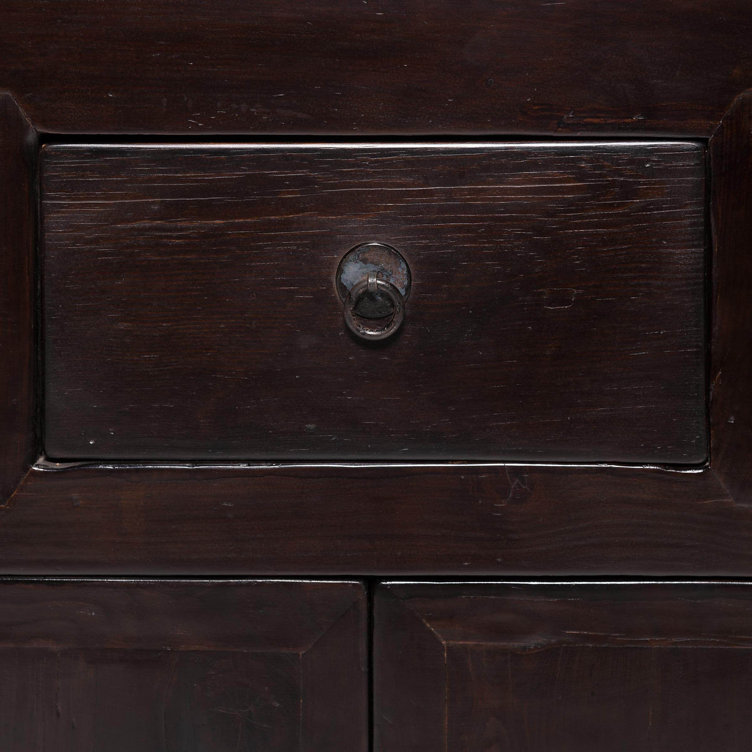 19th Century Chinese Six-Door Sideboard Coffer 2