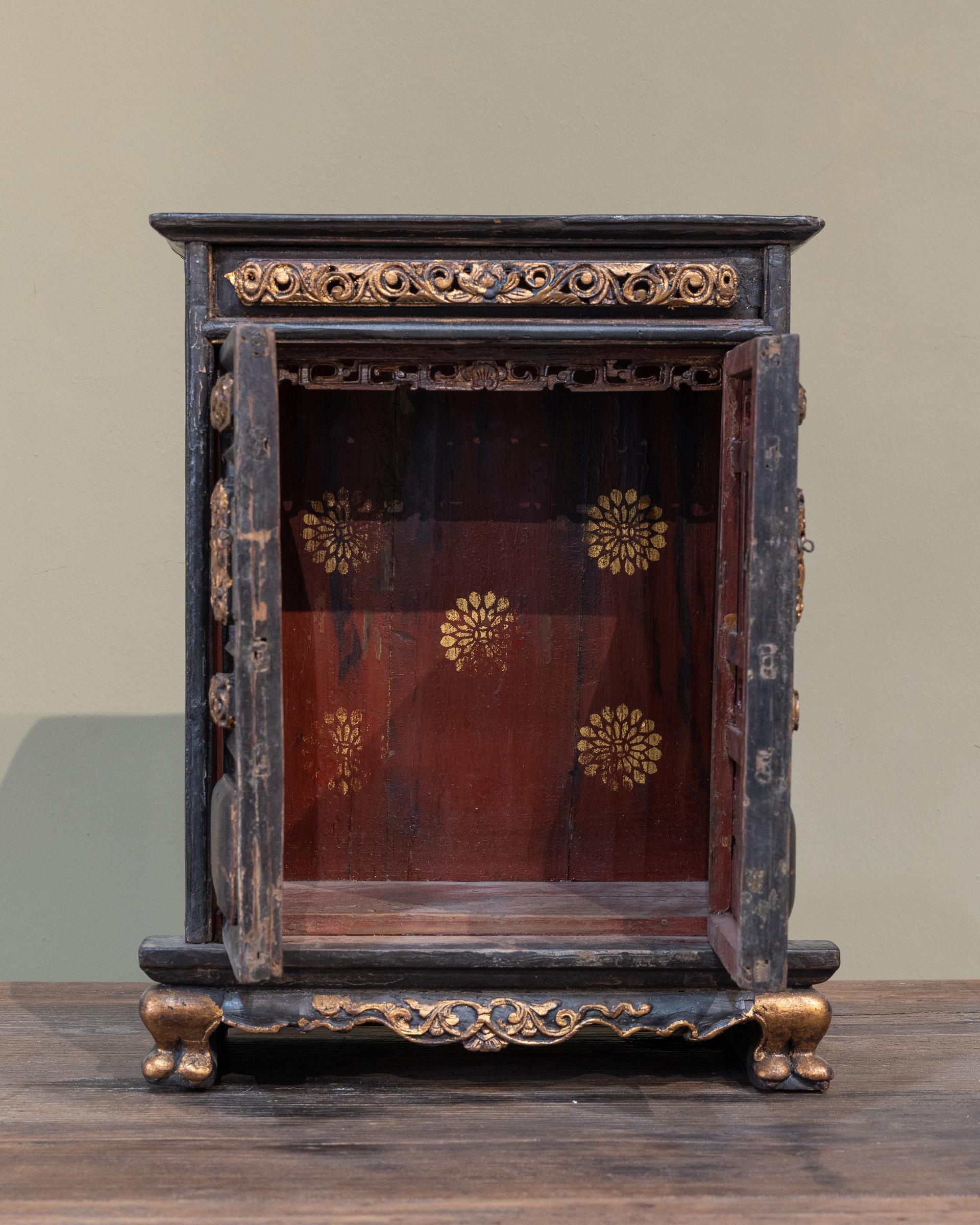 Qing 19th Century Chinese Small Altar Cabinet For Sale