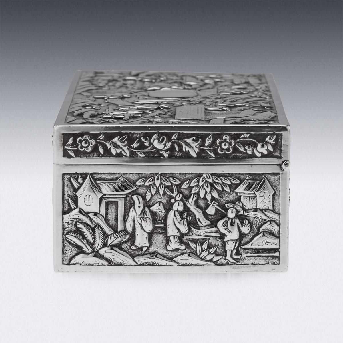 19th Century Chinese Solid Silver Aristocratic Processions Scene Box, c.1870 In Good Condition For Sale In Royal Tunbridge Wells, Kent