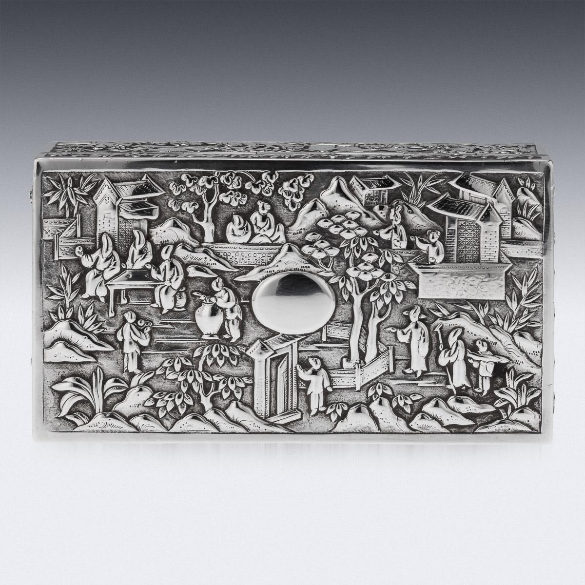 19th Century Chinese Solid Silver Aristocratic Processions Scene Box, c.1870 For Sale 3