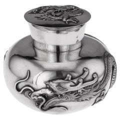 Boîte à thé chinoise du 19ème siècle en argent massif avec dragon, Luen Wo, Shanghai, vers 1880