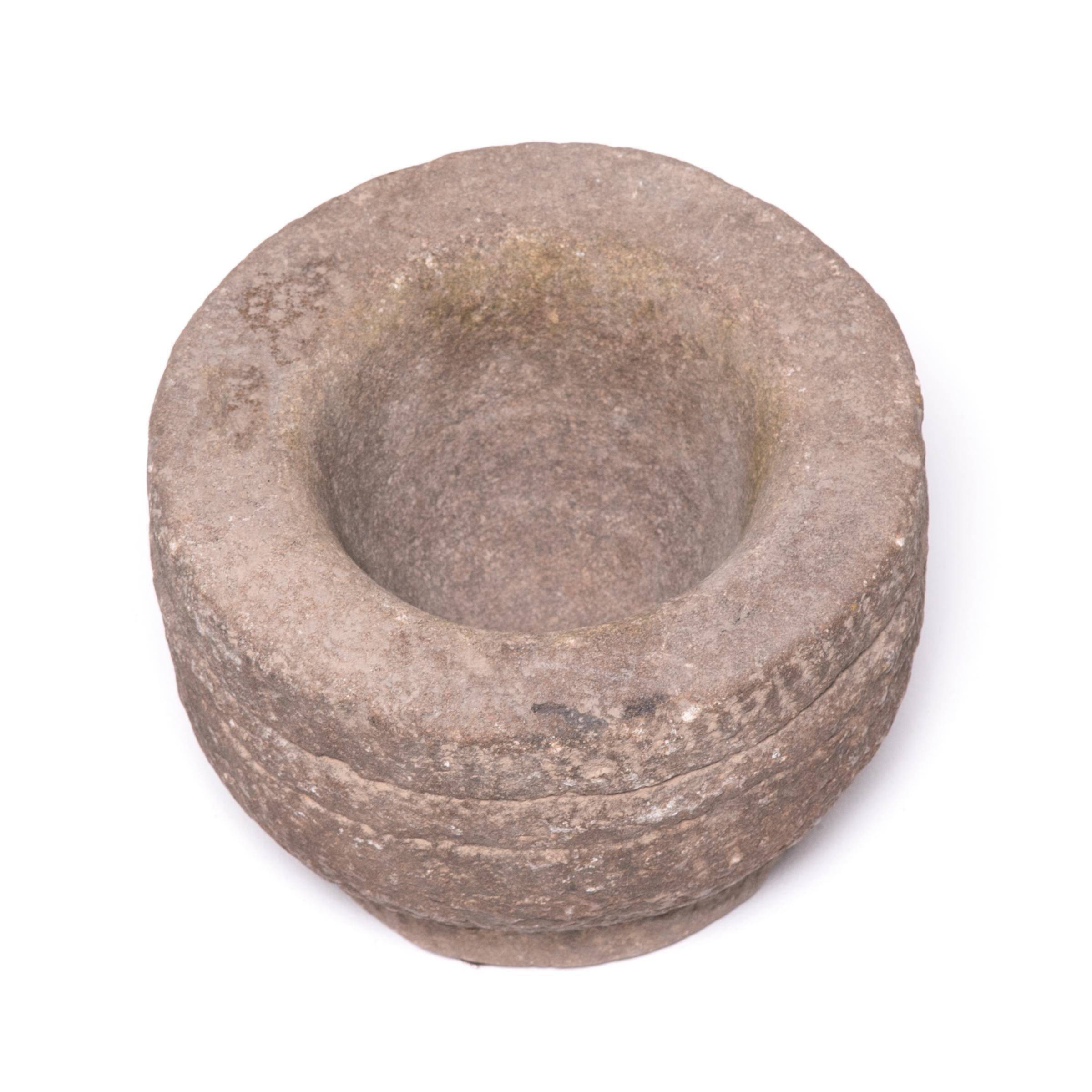 19th Century Chinese Stone Mortar In Good Condition In Chicago, IL