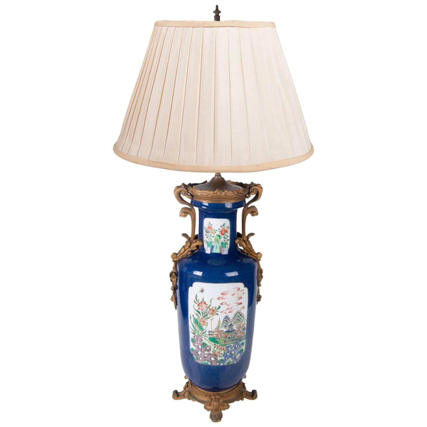 Vase ou lampe Famille Verte de style chinois du 19ème siècle en vente