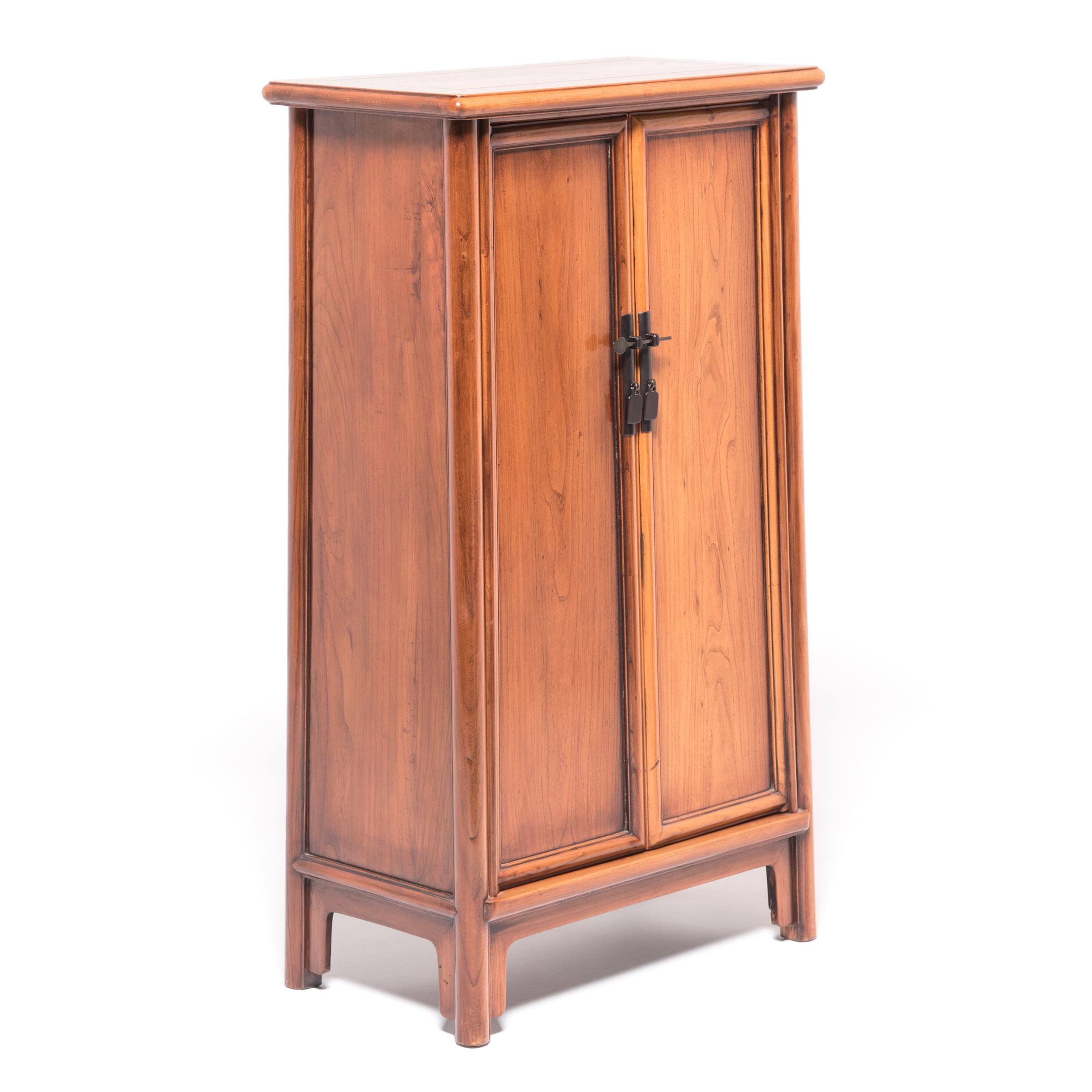 19th Century Chinese Tapered Cabinet In Good Condition In Chicago, IL