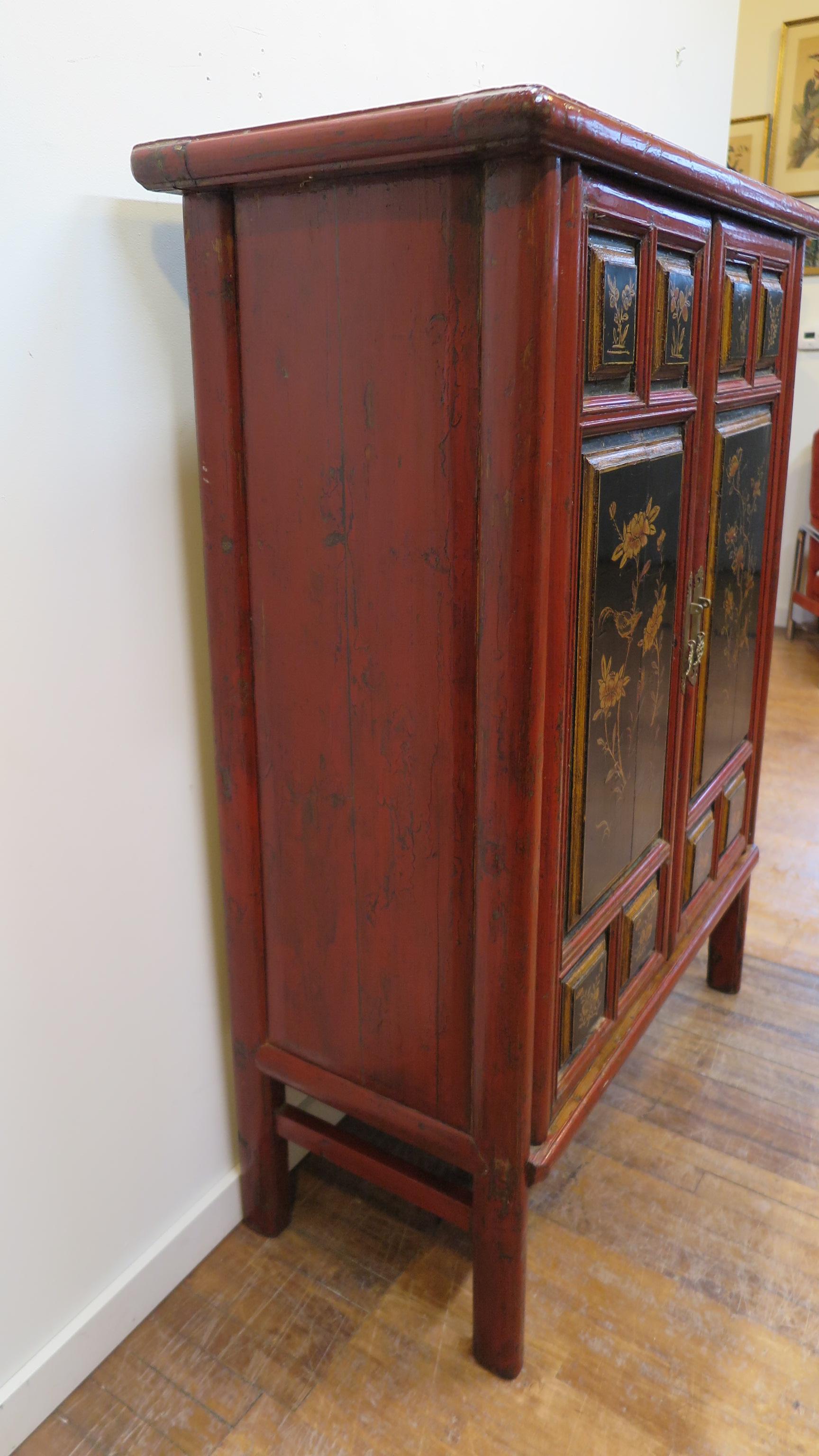 Chinois Cabinet chinois à colonnes du 19e siècle en vente