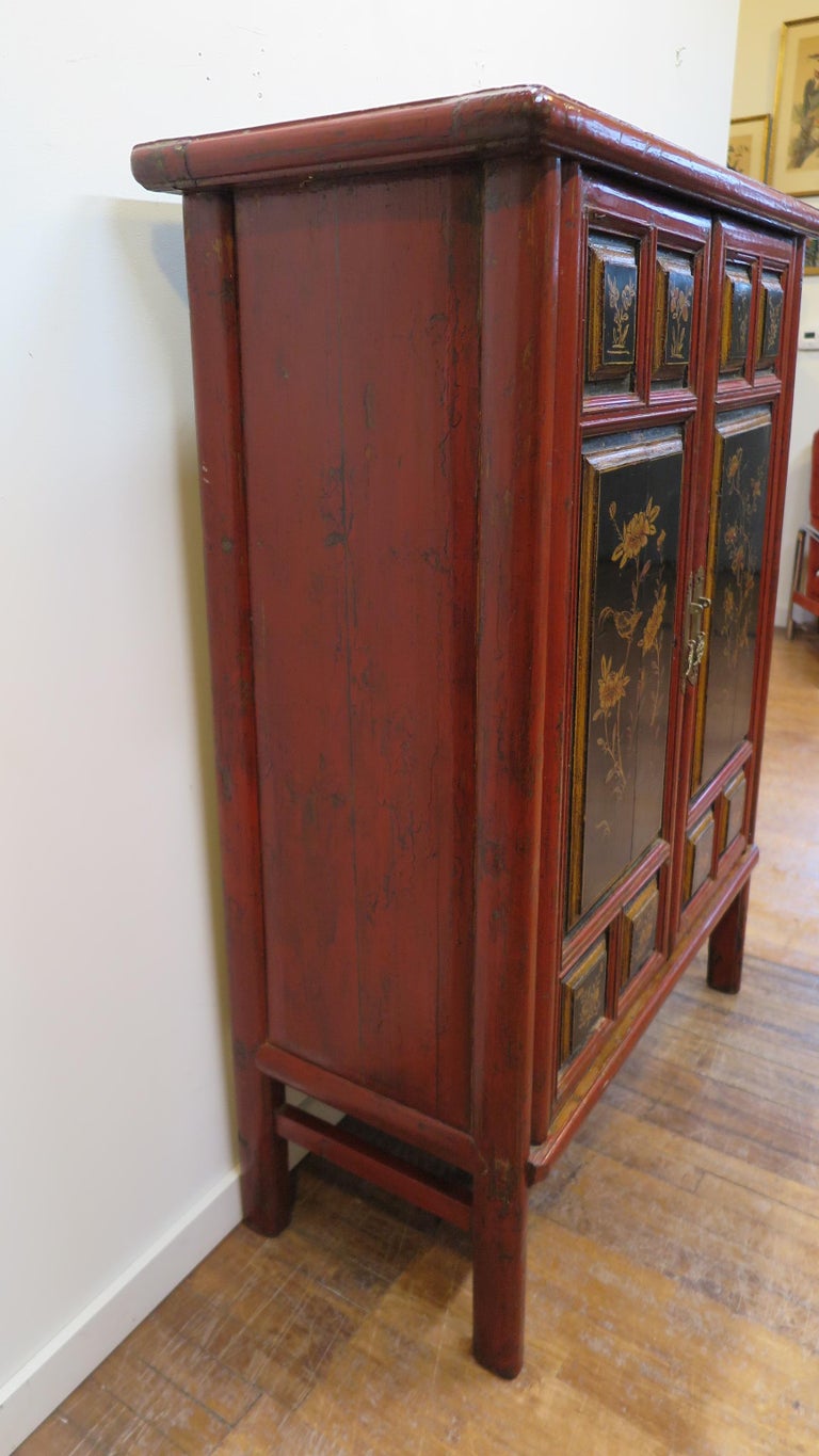 Lacquered 19th Century Chinese Tapered Cabinet For Sale