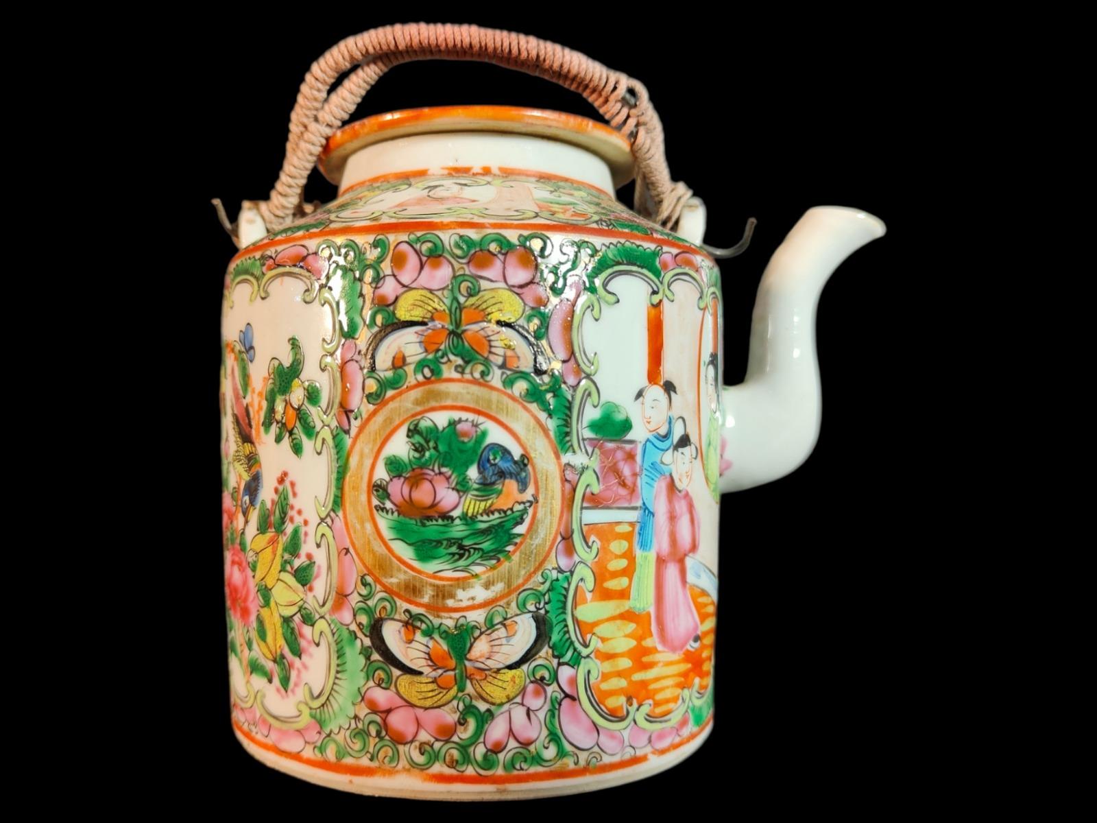19th Century Chinese Teap In Good Condition For Sale In Madrid, ES