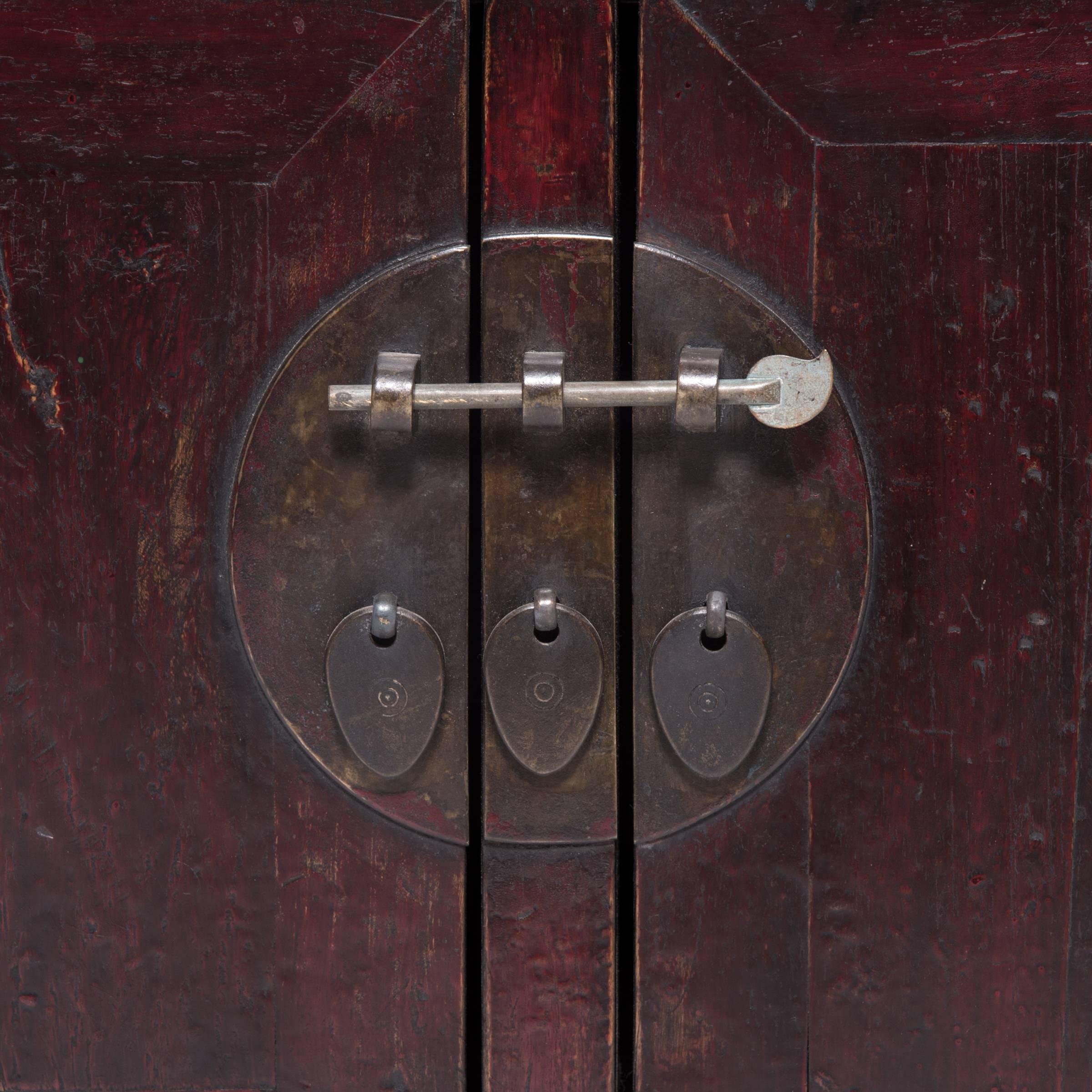 19th Century Chinese Three-Drawer Two-Door Coffer 5
