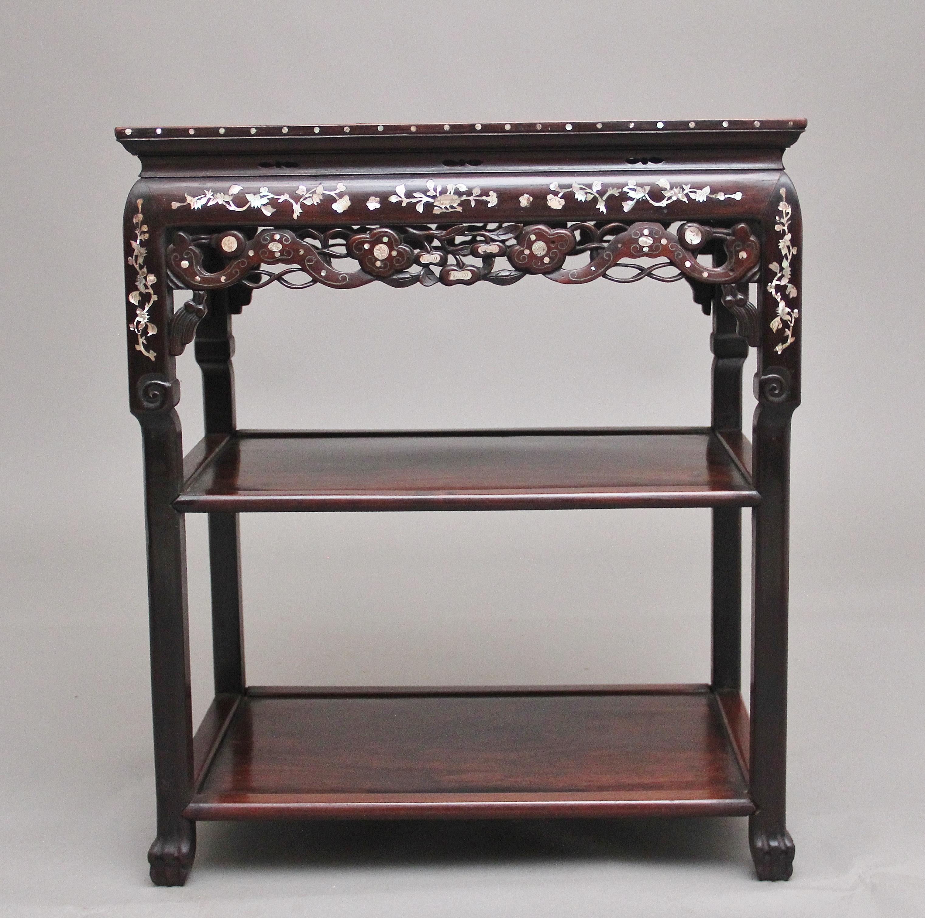 19th Century Chinese Three Tier Occasional Table In Good Condition For Sale In Martlesham, GB
