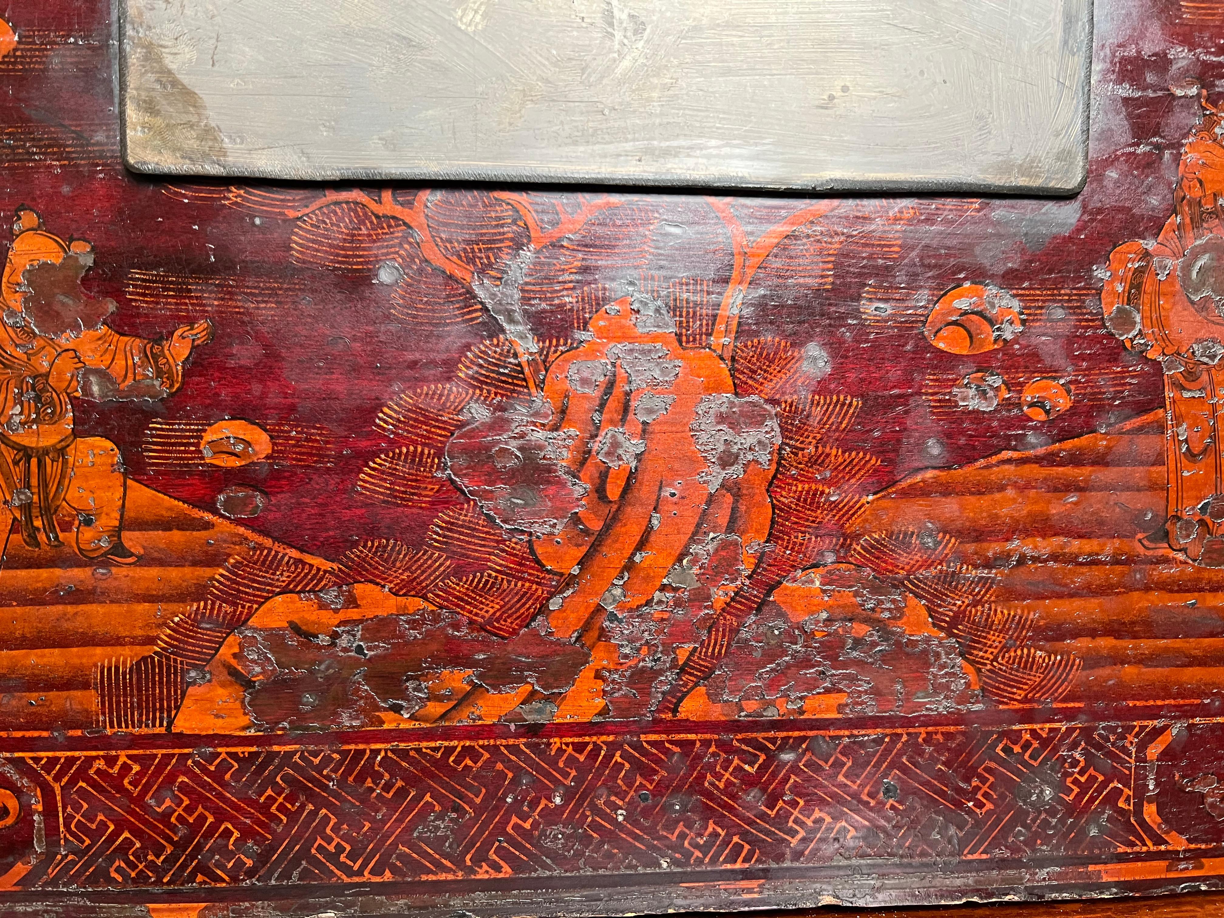 Bronze 19th Century Chinese Trunk with Red and Gold Lacquer For Sale