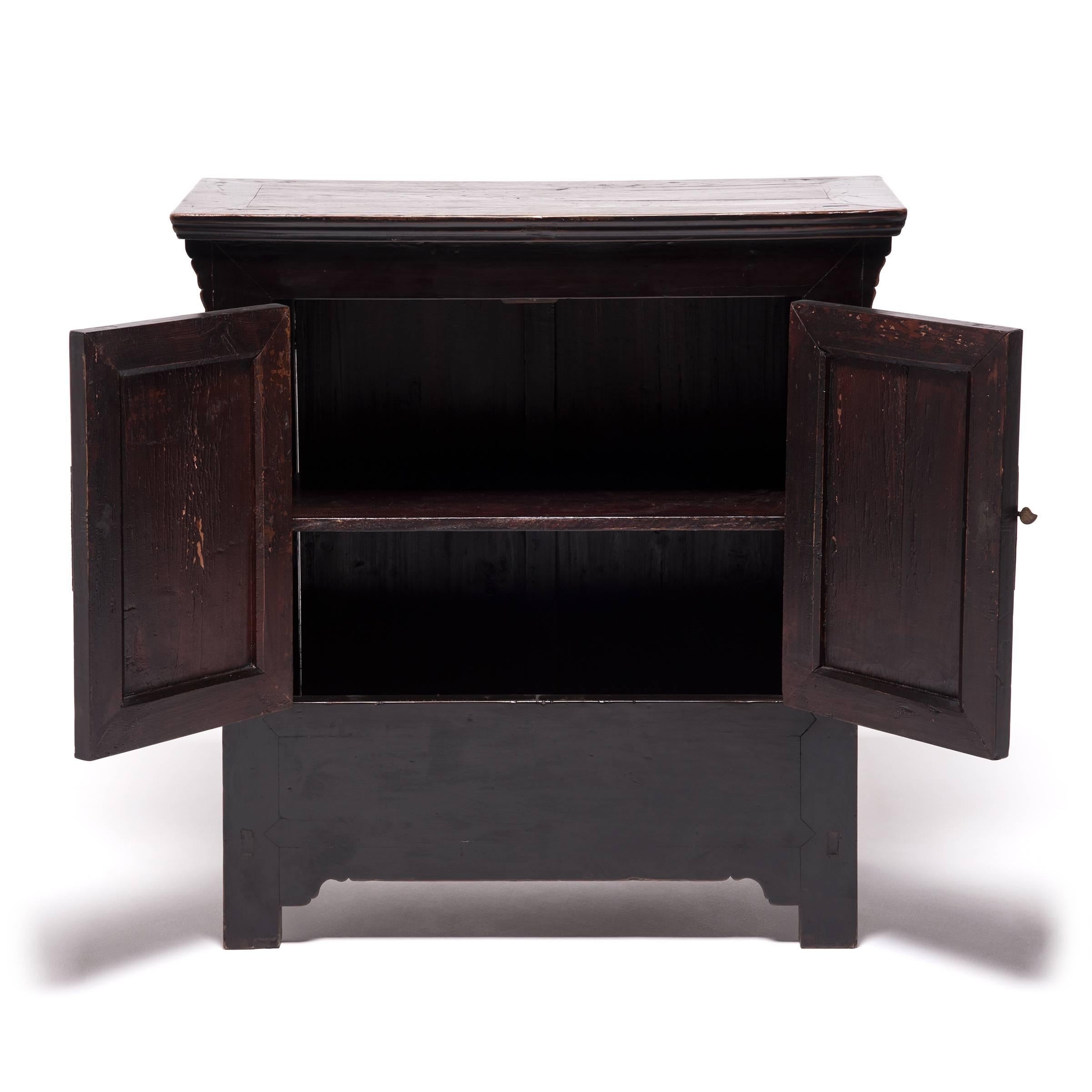 If you appreciate the austere beauty of Chinese furniture but also want a design that speaks to modern tastes, this chest may be perfect for you. Classic mortise and tenon joinery, substantial hardware, and simple lines provide a spirit of solidity