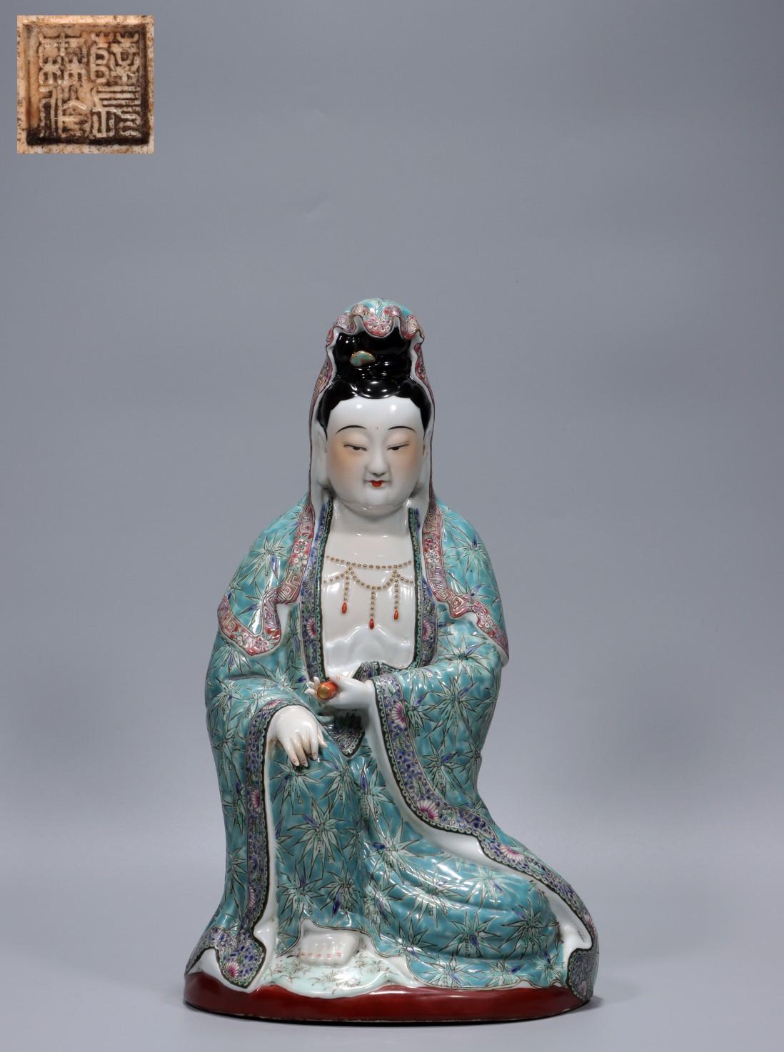 19th Century Chinese Xue Changsheng Porcelain Sitting Buddha Statue For Sale 7