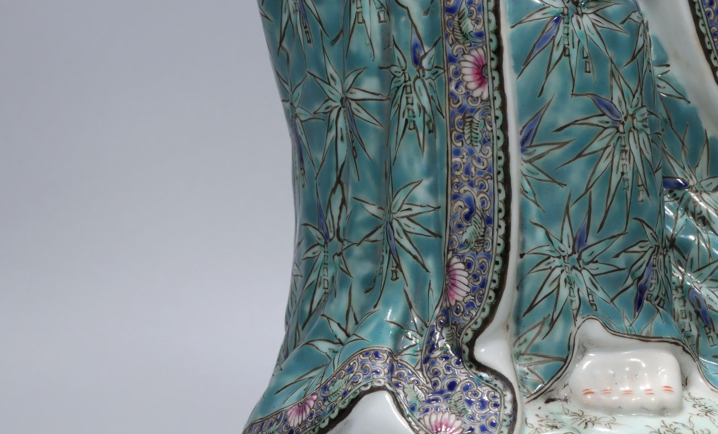 19th Century Chinese Porcelain Sitting Buddha Statue – Marked by Xue Changsheng

This 19th Century Chinese Porcelain Sitting Buddha Statue, marked by the renowned porcelain master Xue Changsheng, is a stunning representation of spiritual serenity