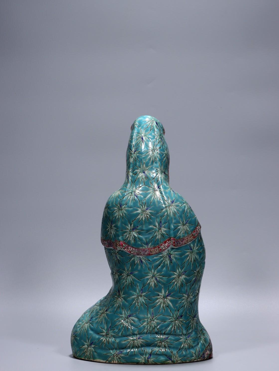19th Century Chinese Xue Changsheng Porcelain Sitting Buddha Statue For Sale 4