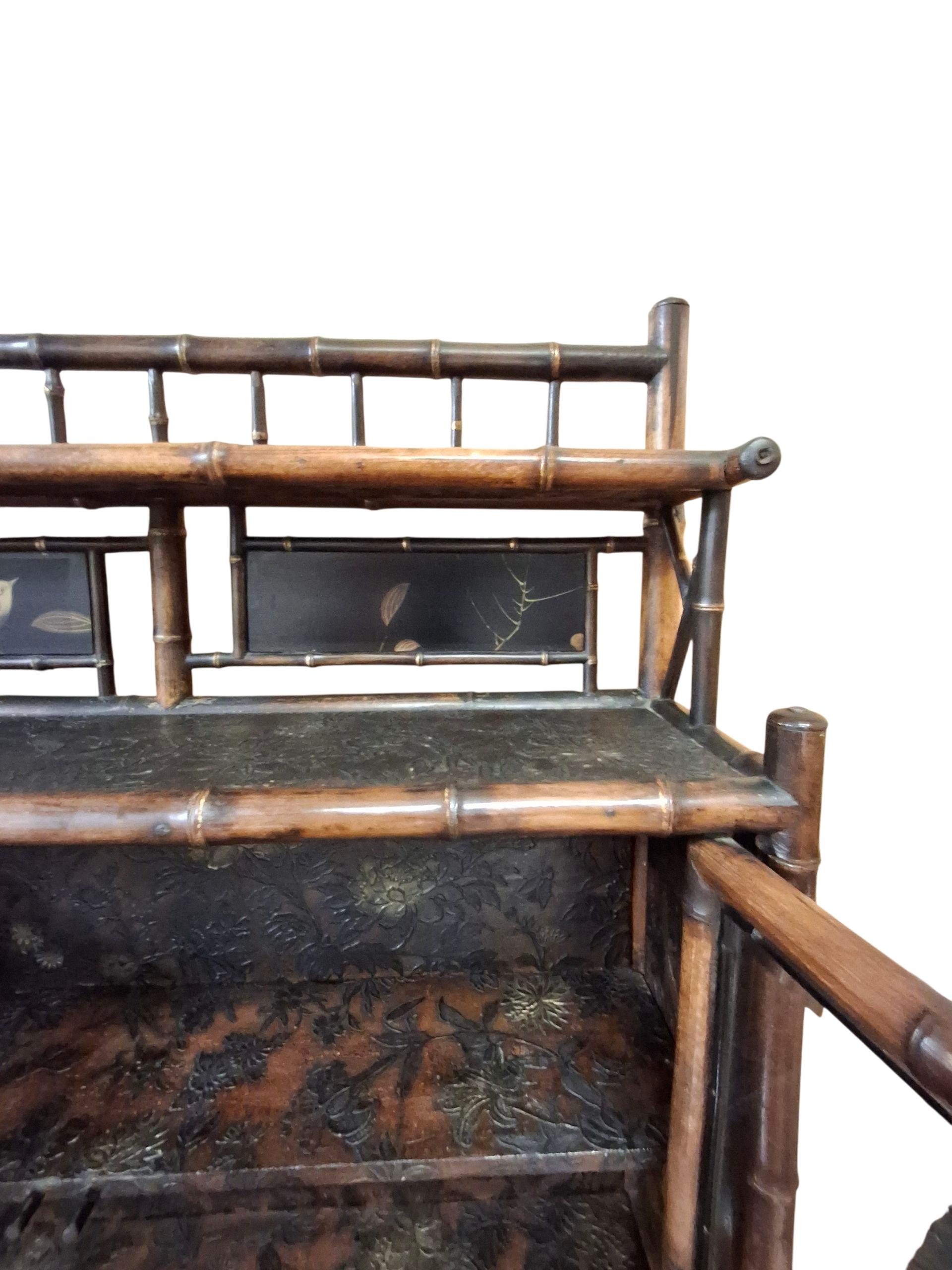 Armario/Etagère de bambú y laca de la Chinoiserie del siglo XIX en venta 4