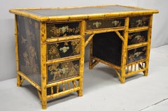bureau et Chaise Chinoiserie Anglais du 19ème siècle en bambou laqué avec dessus en cuir