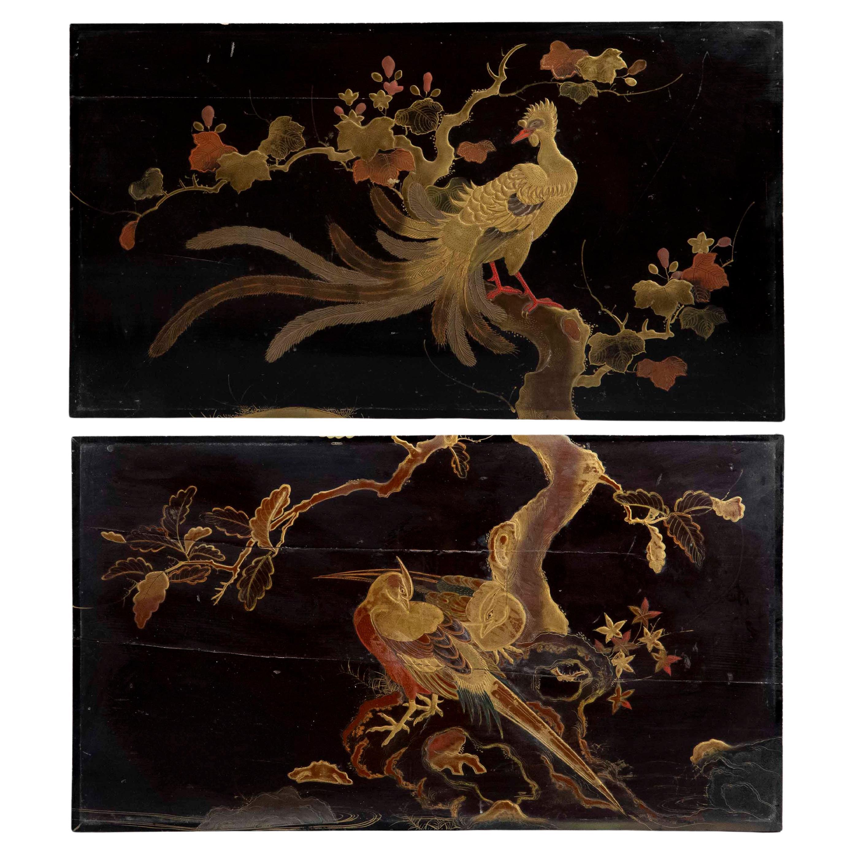 Cuadros de aves exóticas en laca y dorado de la Chinoiserie del siglo XIX en venta