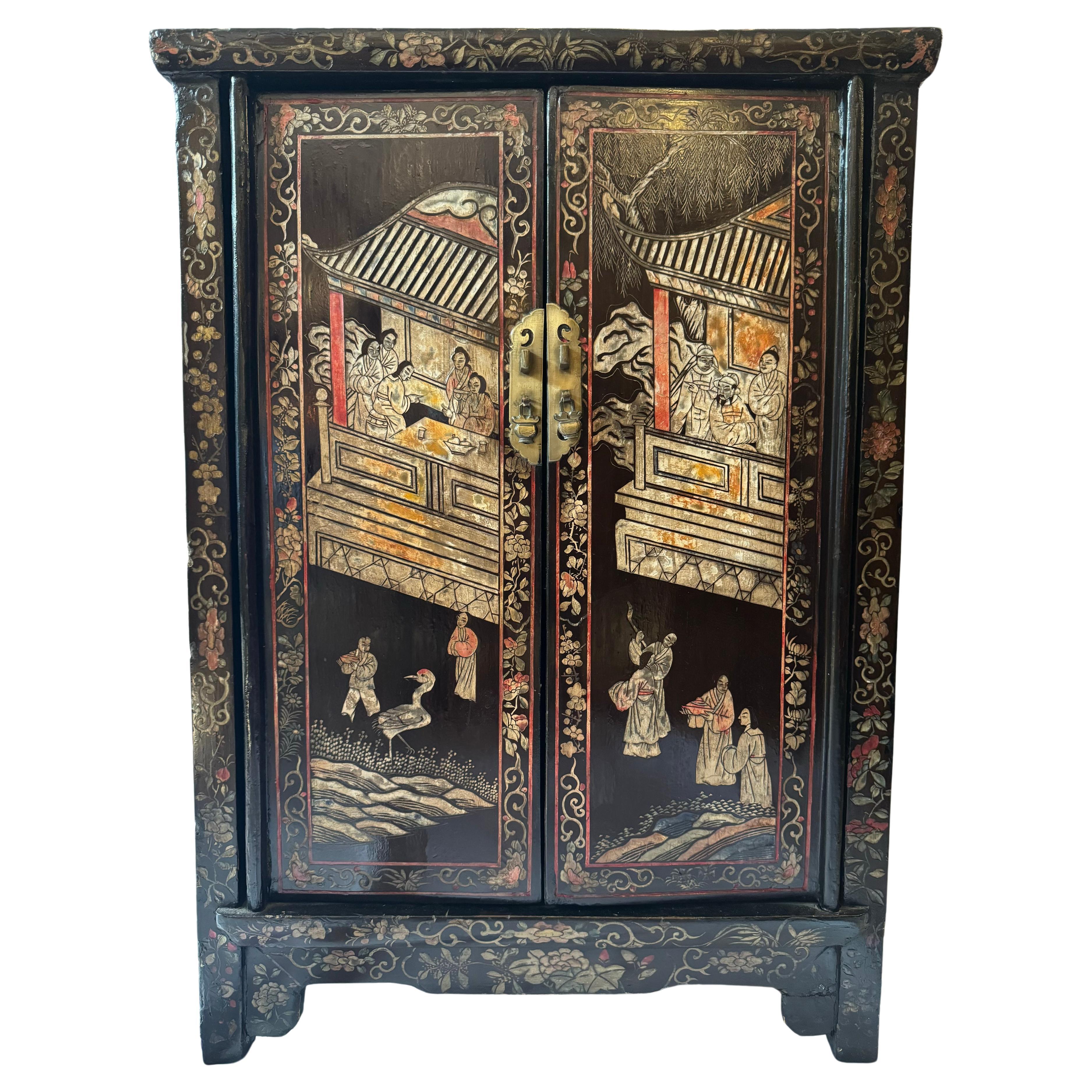 19th Century Chinoiserie Lacquer Side Cabinet