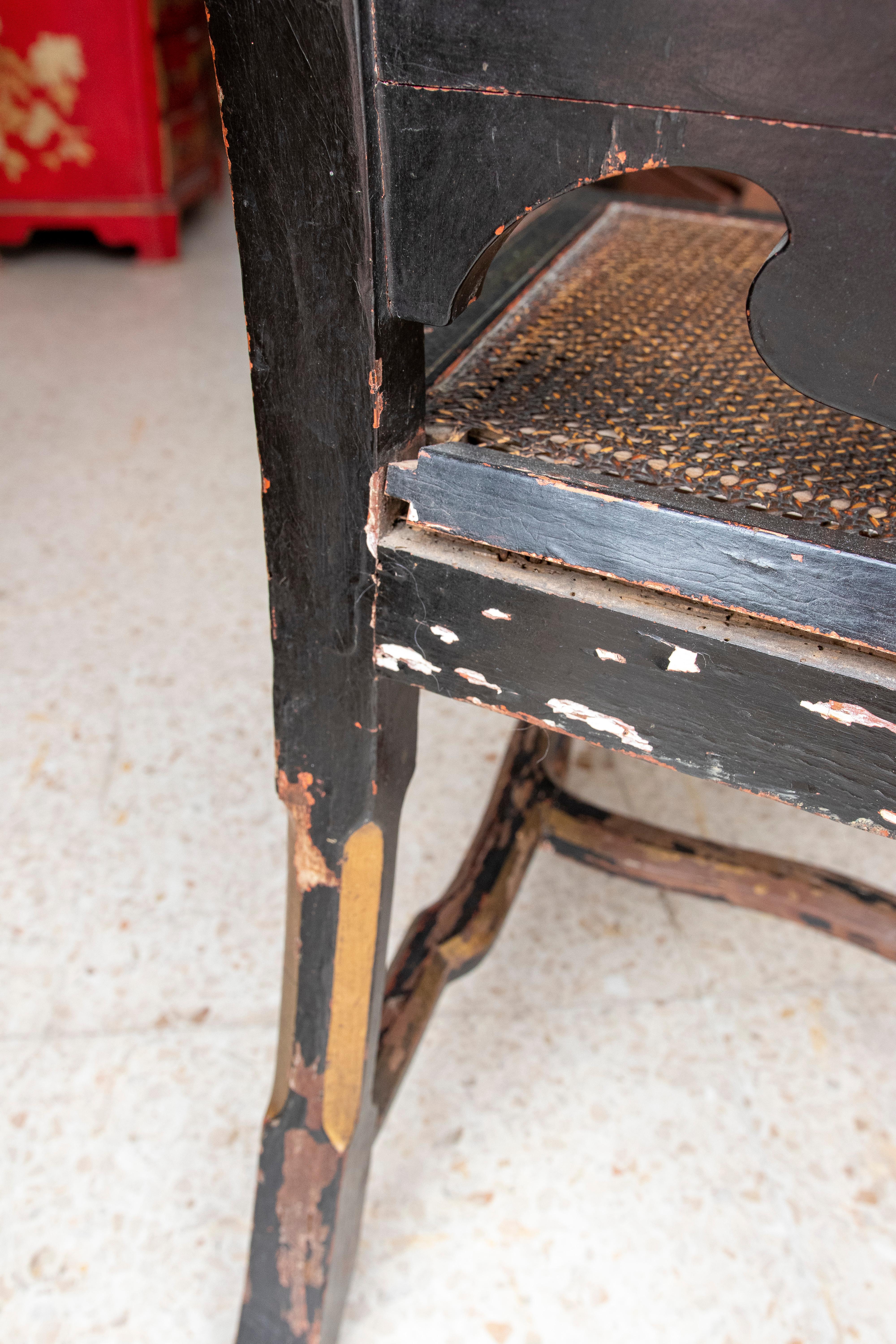 Lackierter Chinoiserie-Stuhl aus England, 19. Jahrhundert im Angebot 8