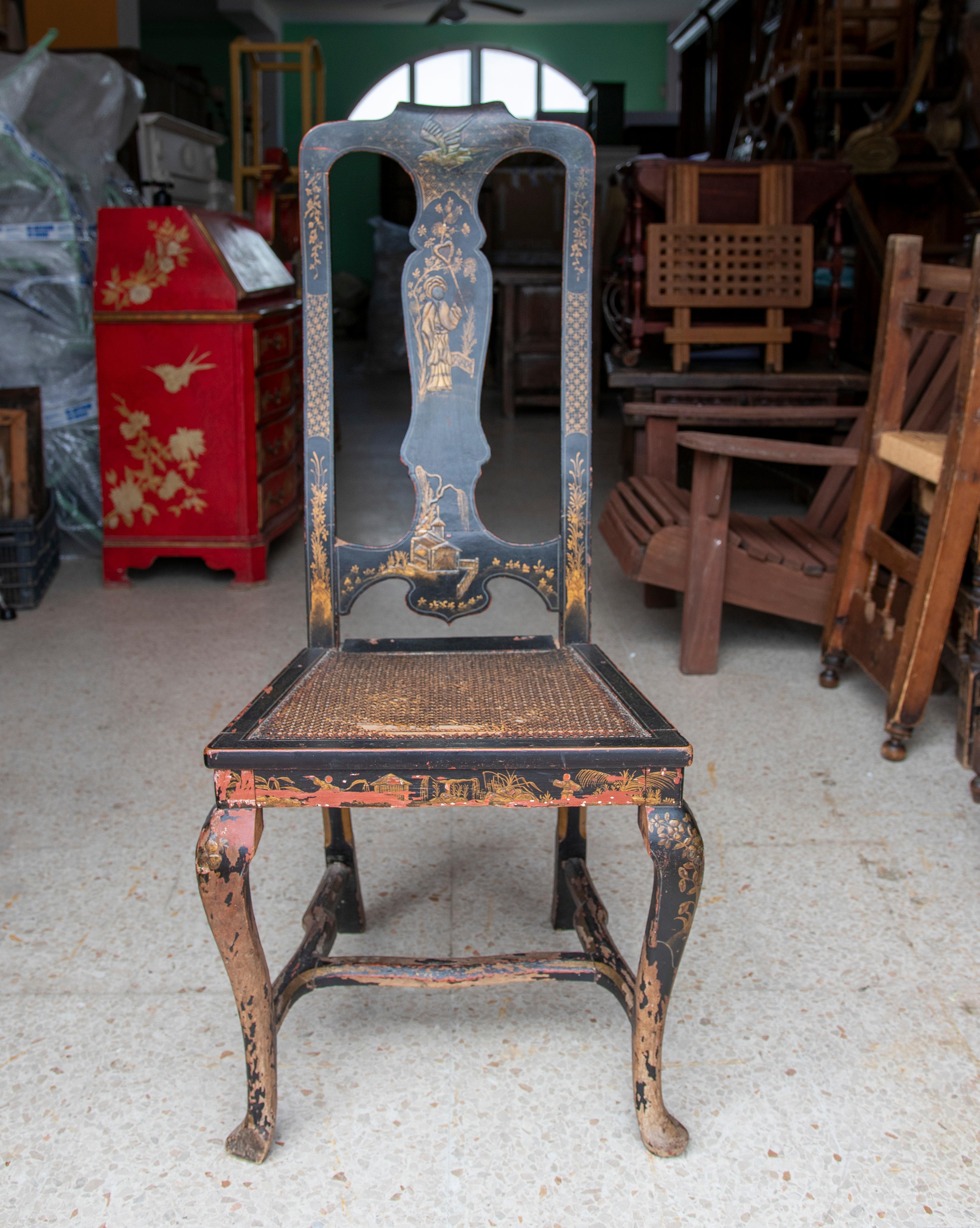 lackierter Chinoiserie-Stuhl aus England, 19. Jahrhundert.