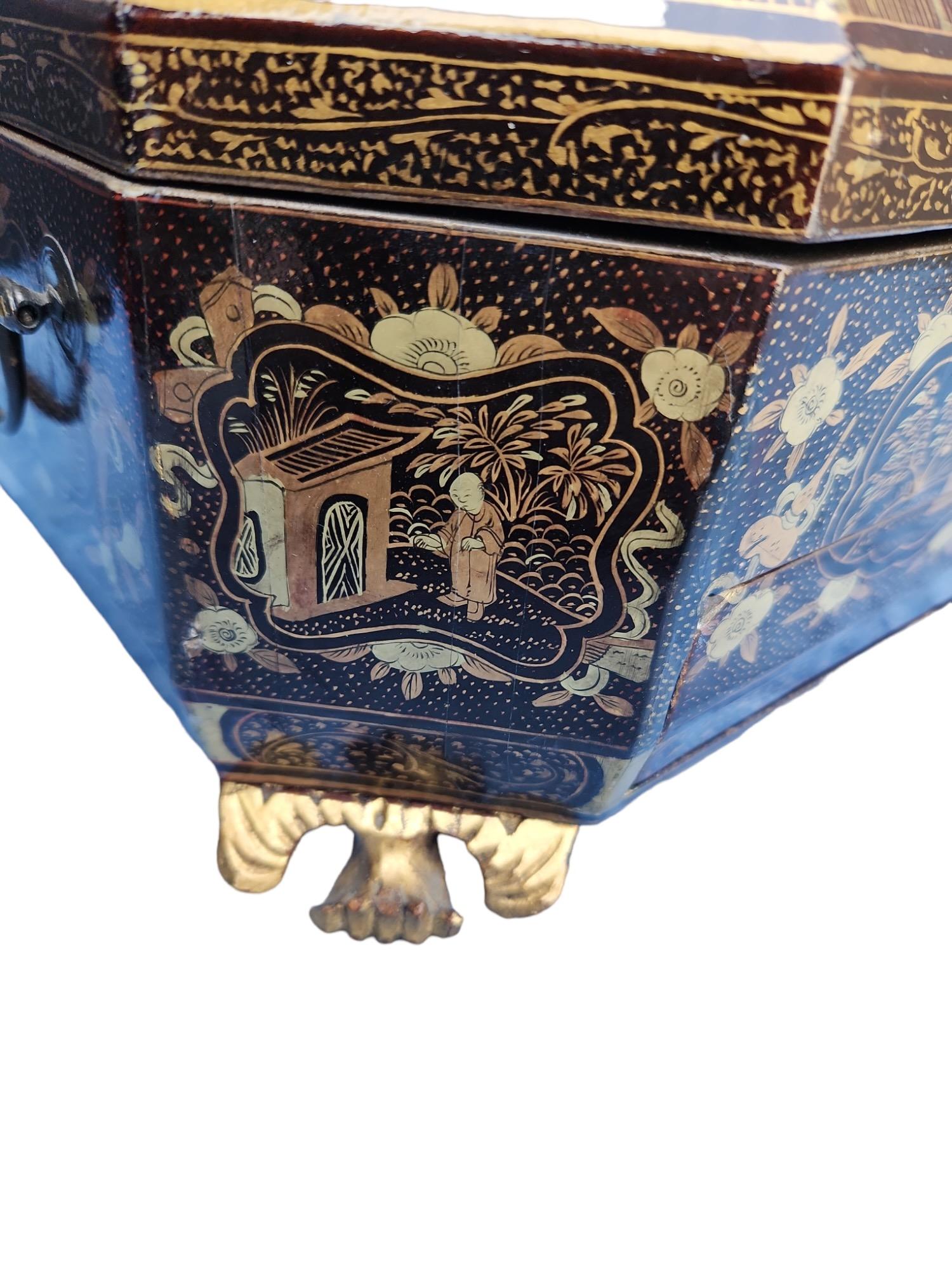 Chinese 19th Century Chinoiserie Lacquered Sewing Box