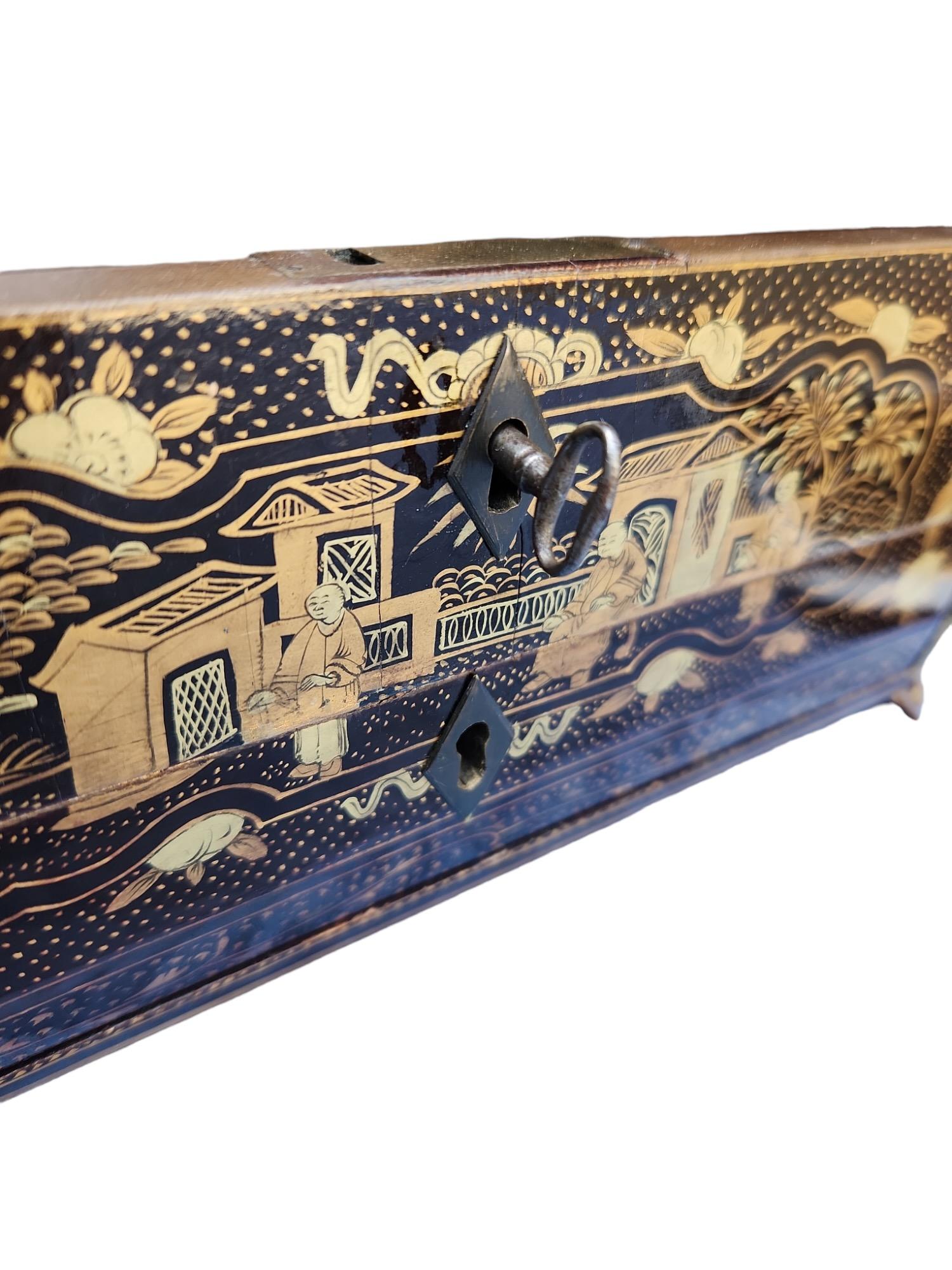 Wood 19th Century Chinoiserie Lacquered Sewing Box