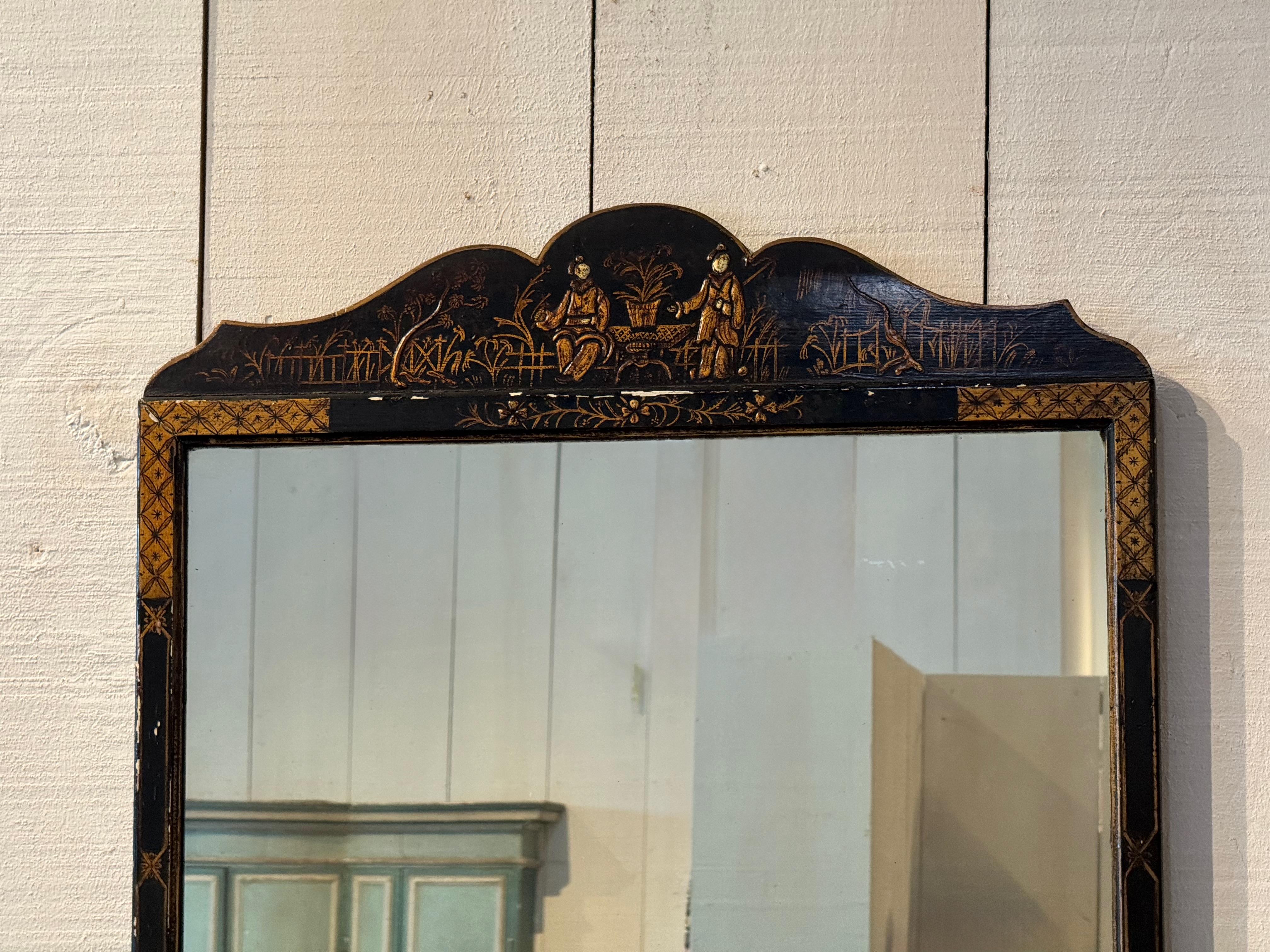 Espejo Chinoiserie Siglo XIX Con Detalles Dorados en Bueno estado para la venta en Charlottesville, VA