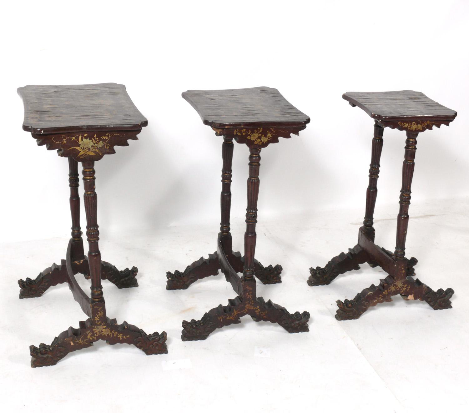19th Century Chinoiserie Nesting Tables In Distressed Condition For Sale In Atlanta, GA