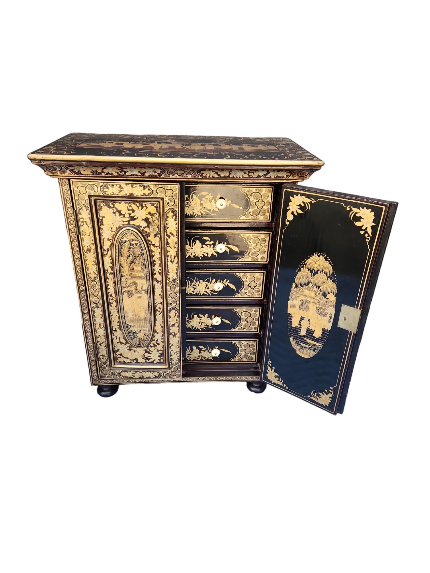Hand-Carved 19th Century Chinoiserie Tall Box For Sale