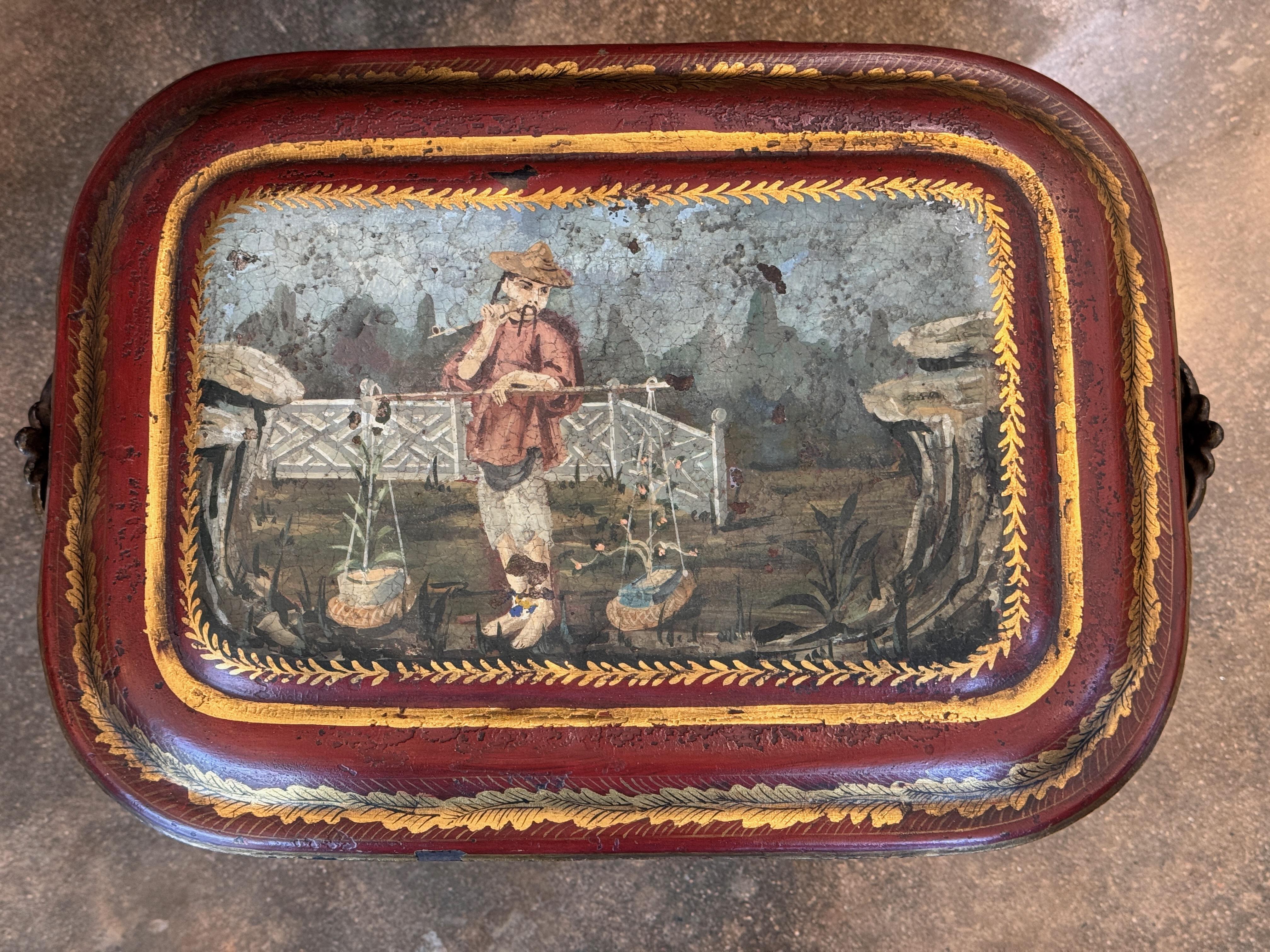 Métal Boîte à charbon chinoiseries du 19ème siècle avec décoration peinte à la main en vente