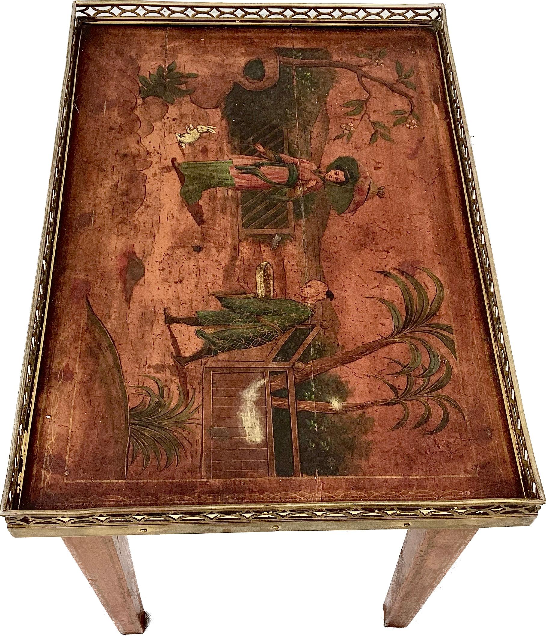 English 19th Century Chinoiserie Wood And Brass Side Table For Sale
