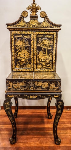 19th Century Chinoiseries Lacquered English Cabinet, circa 1870
