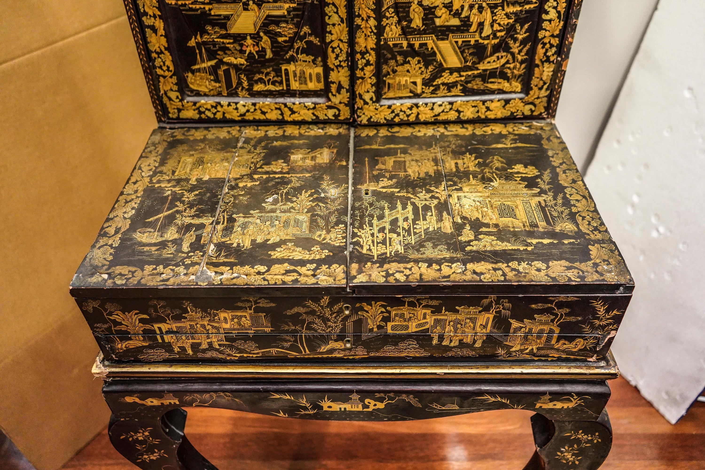 German 19th Century Chinoiseries Lacquered English Cabinet, circa 1870