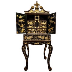 19th Century Chinoiseries Lacquered English Cabinet, circa 1870