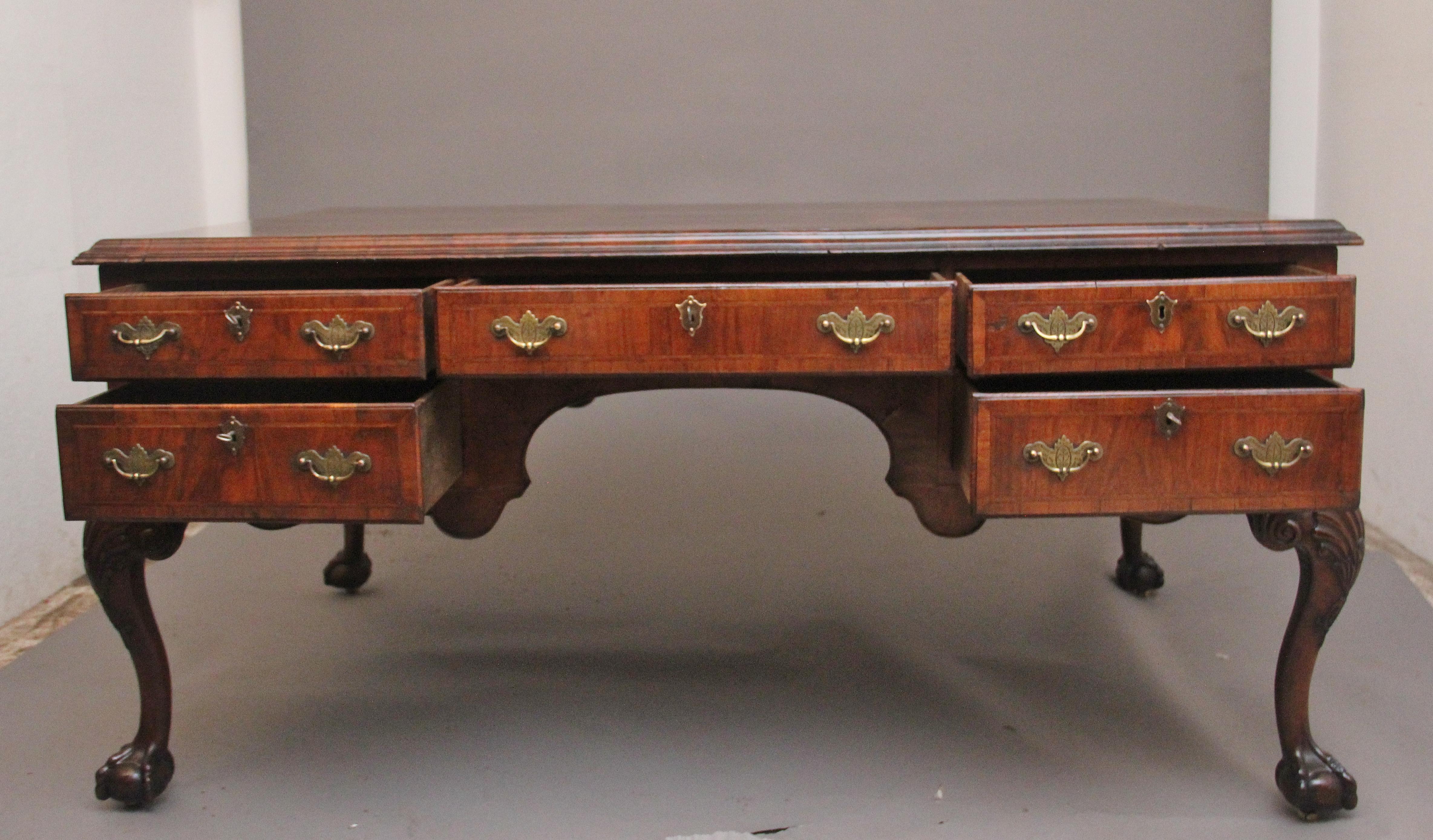 19th Century Chippendale Burl Walnut Partner's Writing Desk im Angebot 8