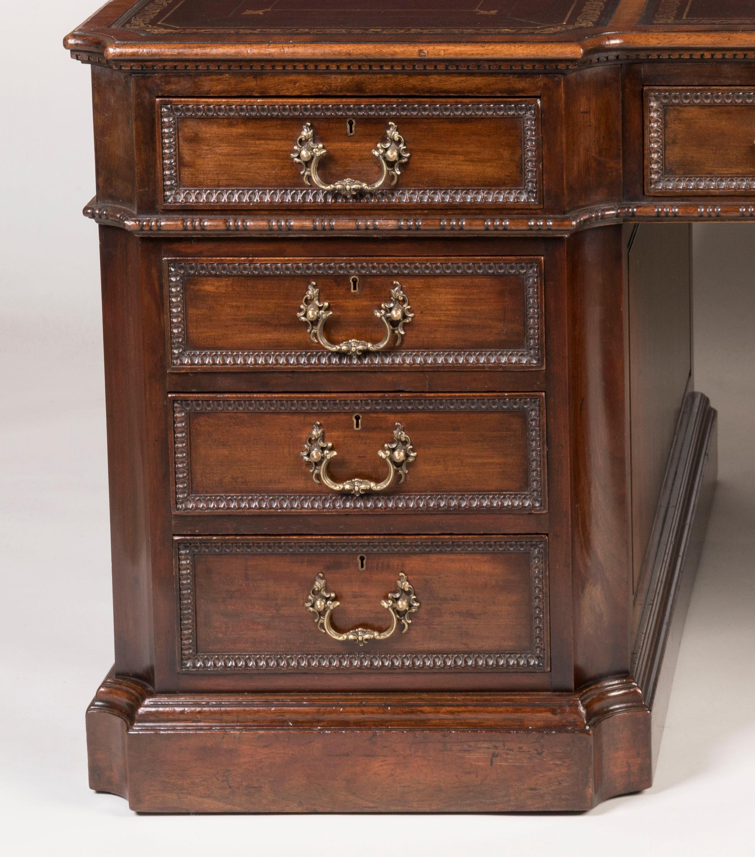 Leather 19th Century Chippendale Design Mahogany Pedestal Desk For Sale