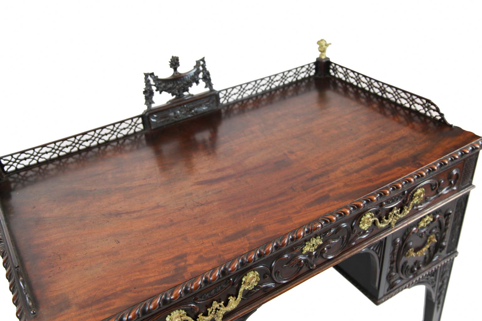 19th Century Chippendale Directoire Style Ladies Desk 3