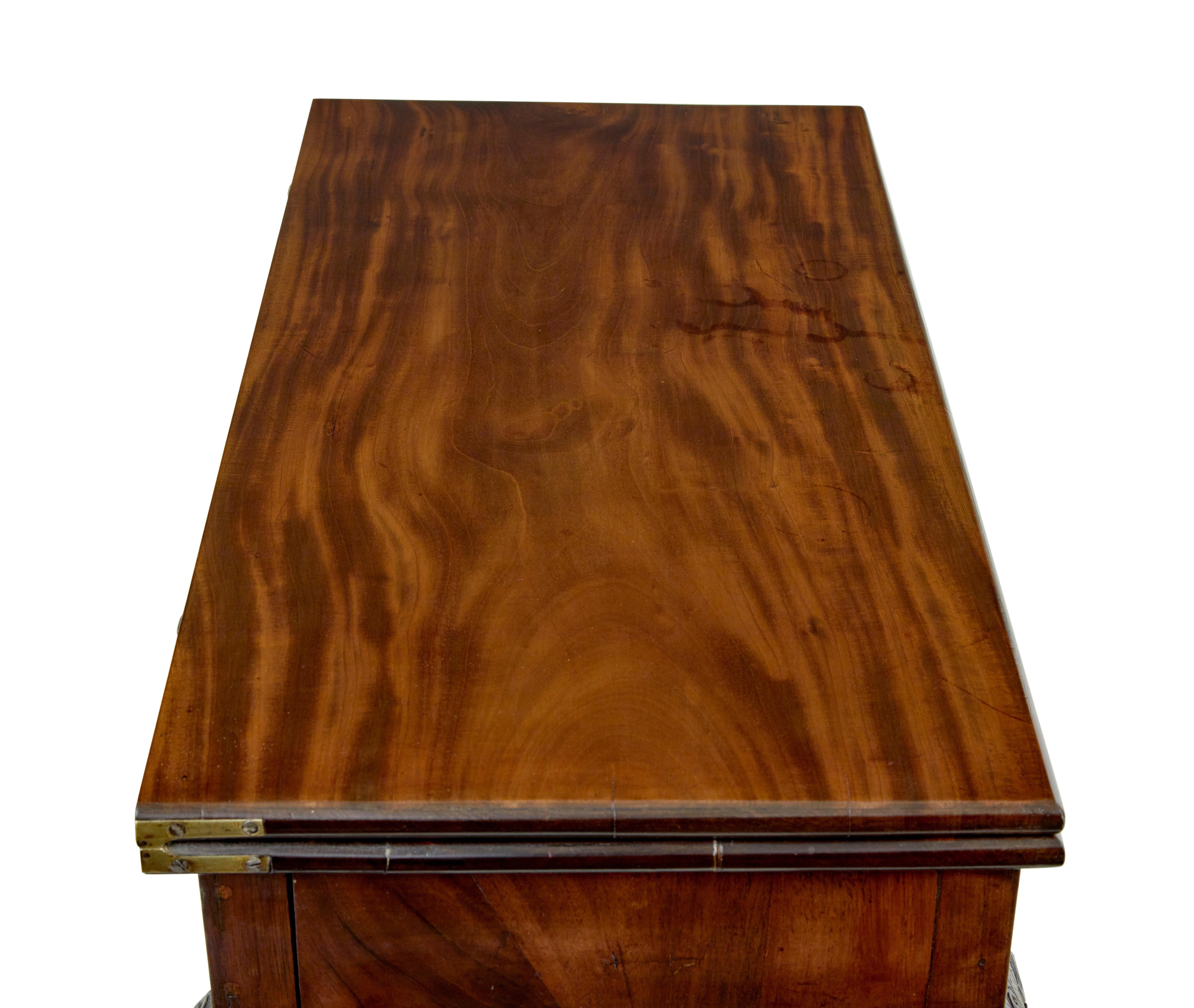Table à jeux sculptée chippendale revival du 19e siècle Bon état - En vente à Debenham, Suffolk