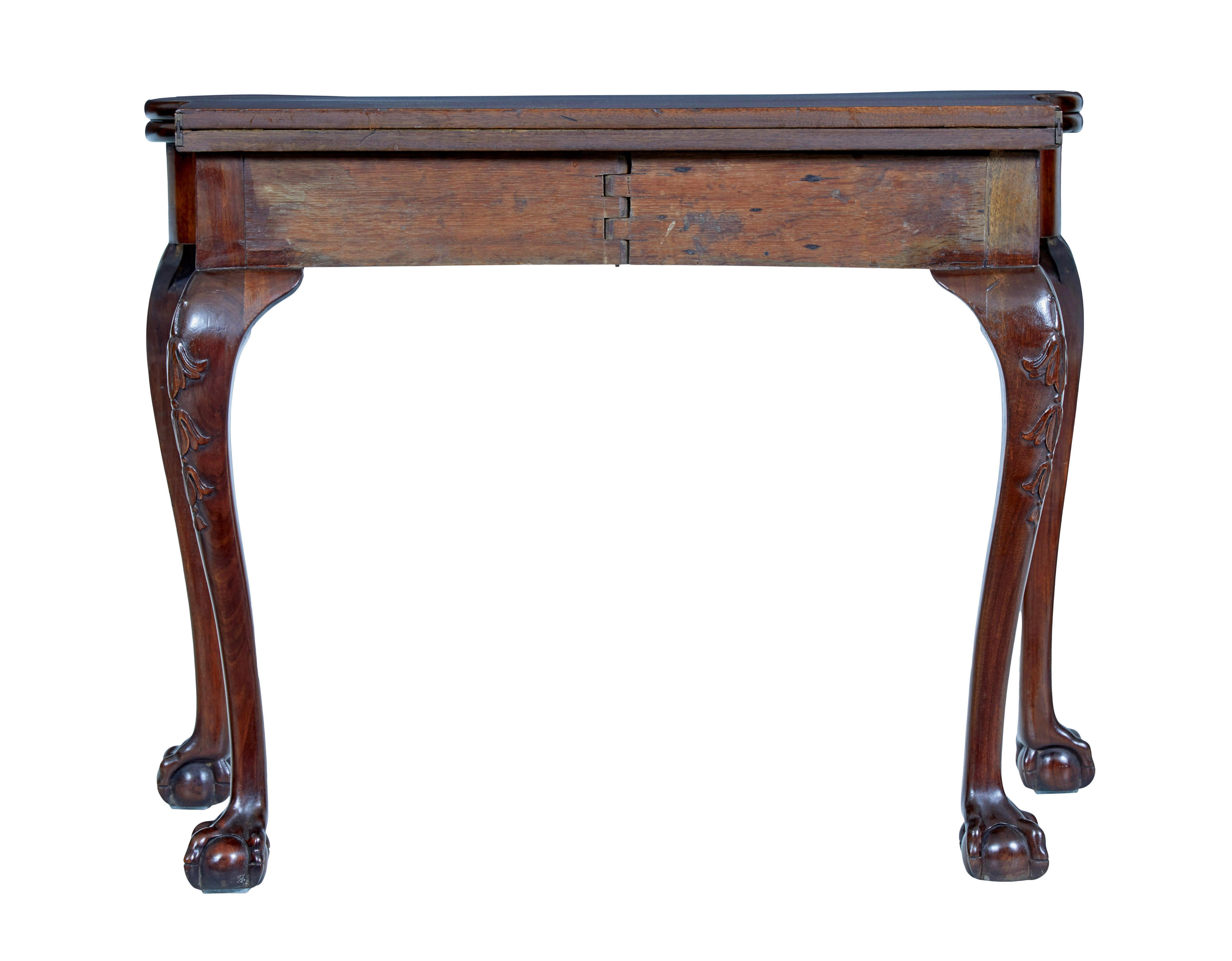 Table à cartes en acajou de style Revive Chippendale du 19e siècle en vente 1