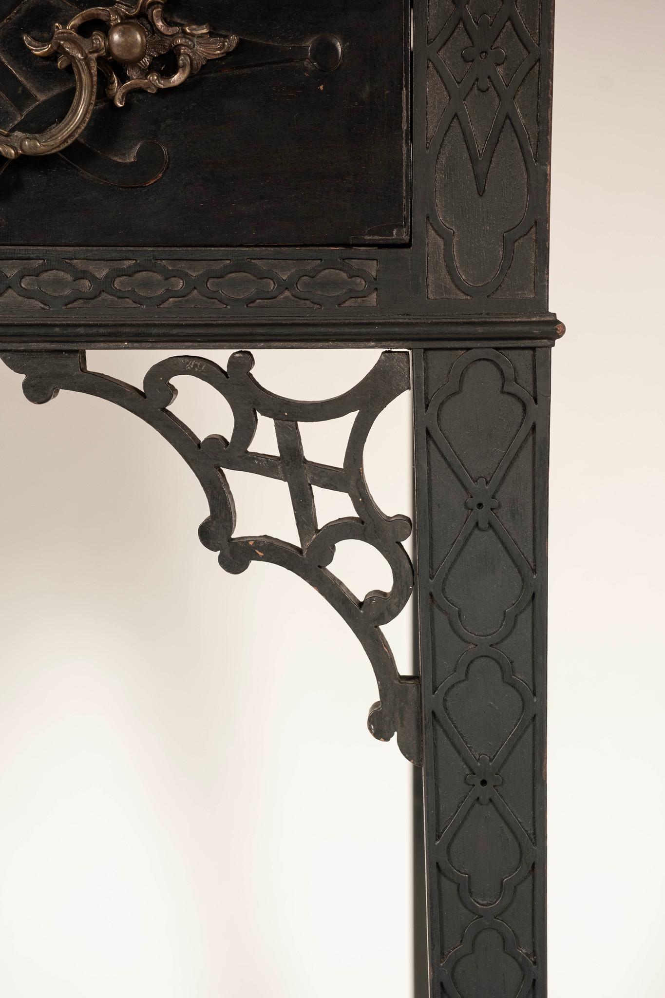 19th Century Chippendale Style Glass Display Case For Sale 3
