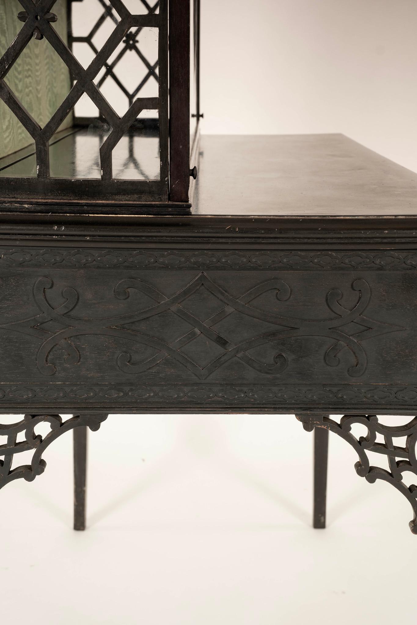 19th Century Chippendale Style Glass Display Case For Sale 1