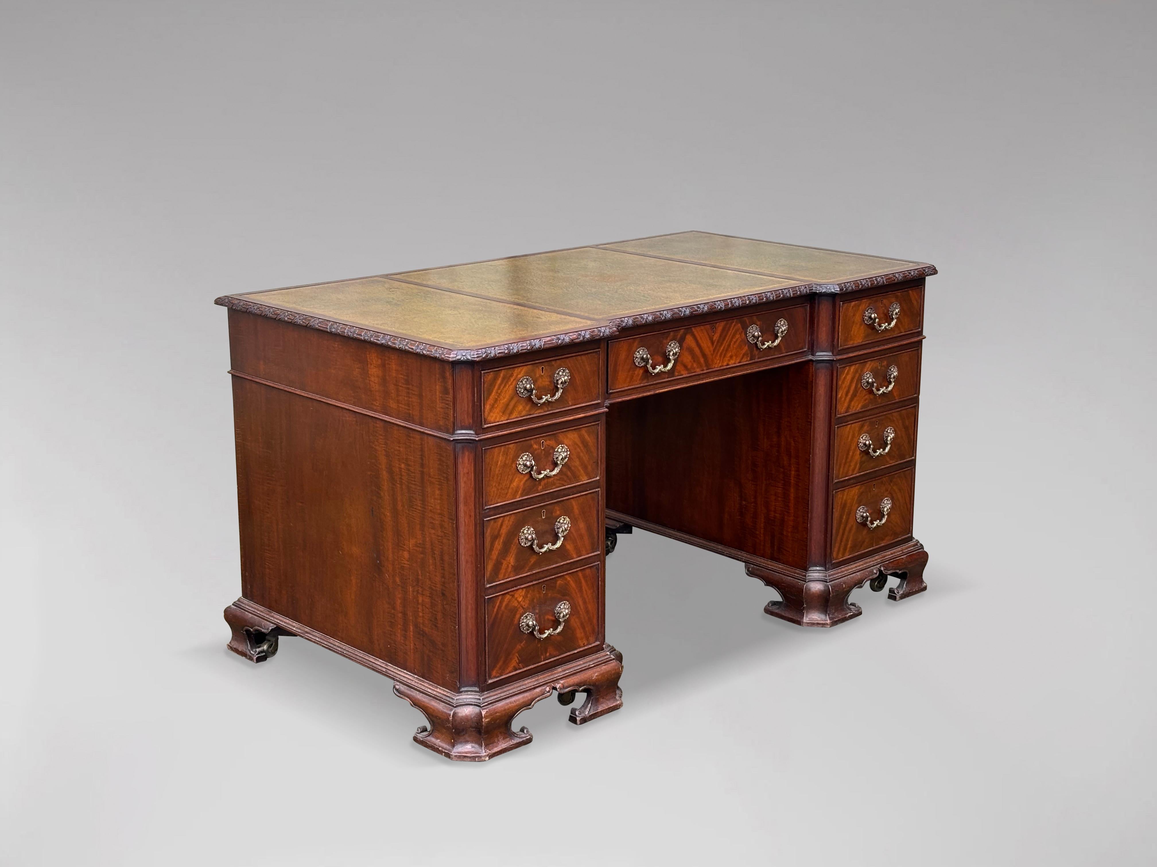 Leather 19th Century Chippendale Style Mahogany Pedestal Desk For Sale