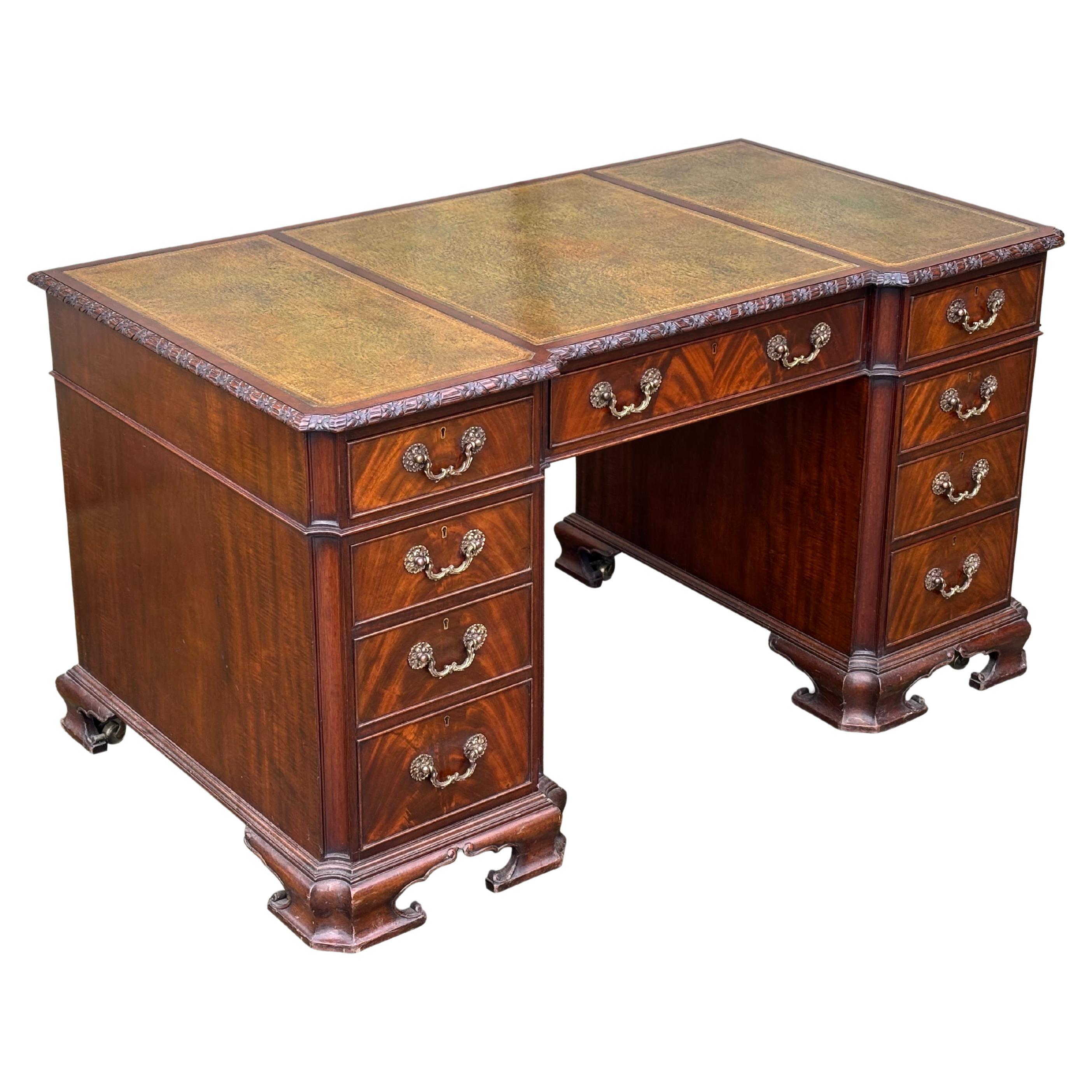 19th Century Chippendale Style Mahogany Pedestal Desk For Sale