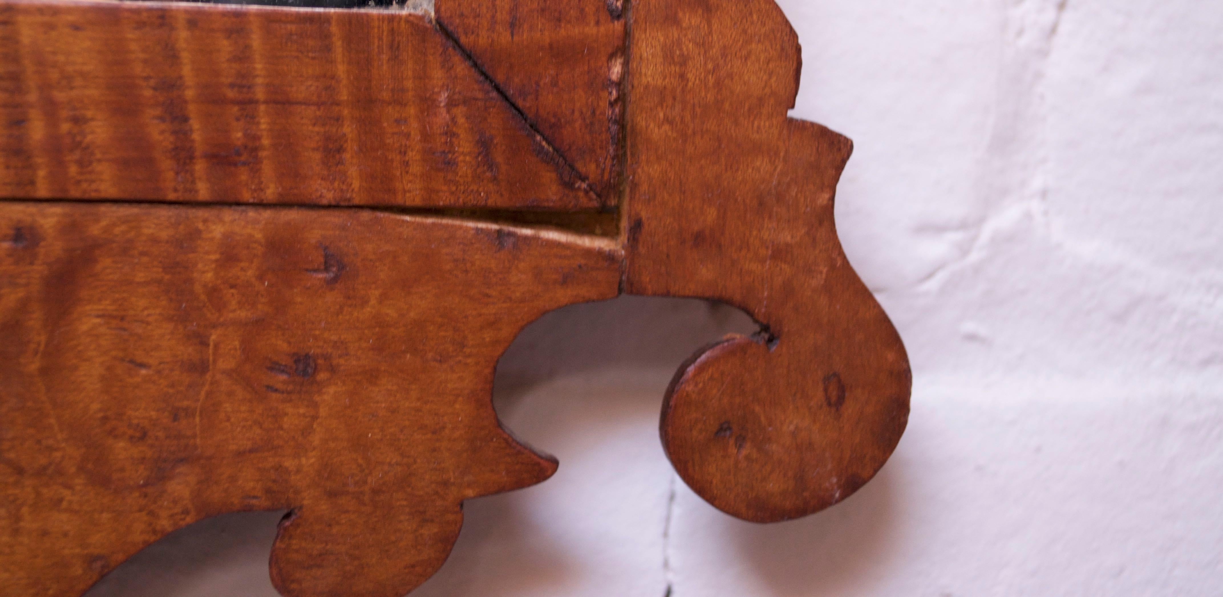 American 19th Century Chippendale Style Vanity / Shave Mirror in Burled-Walnut